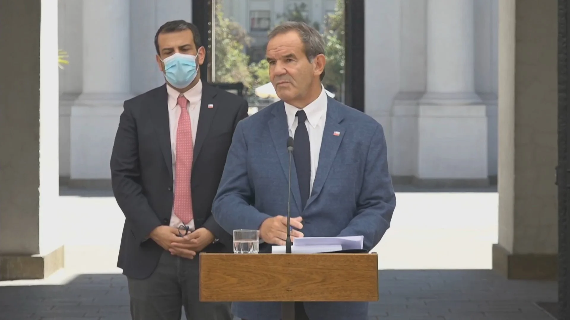 Llegó La Minuta AM: La trama detrás de la renuncia de Allamand y la incomodidad del gobierno