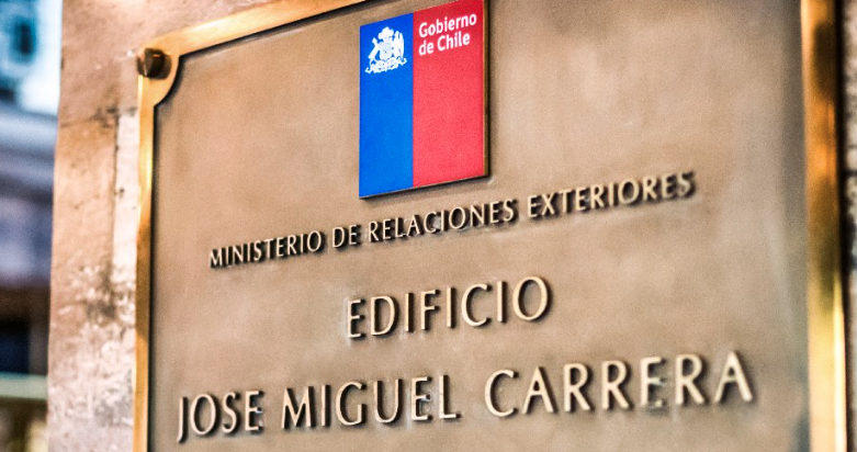 La Minuta AM: Te contamos sobre la designación de embajadores y el fin de la toma del INDH