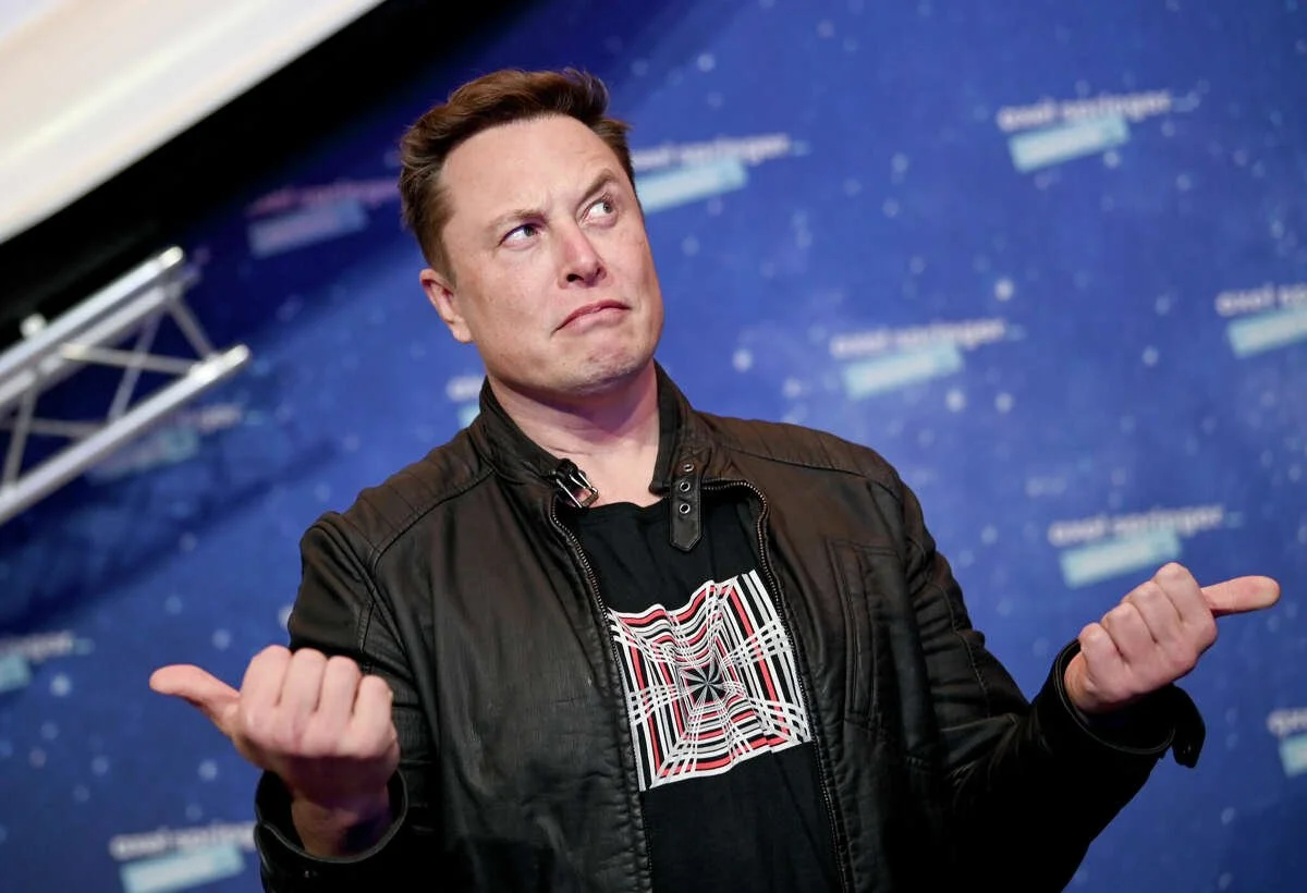 La Minuta AM: Elon Musk ofreció 43 mil millones de dólares para comprar todo Twitter y retirarlo de la bolsa