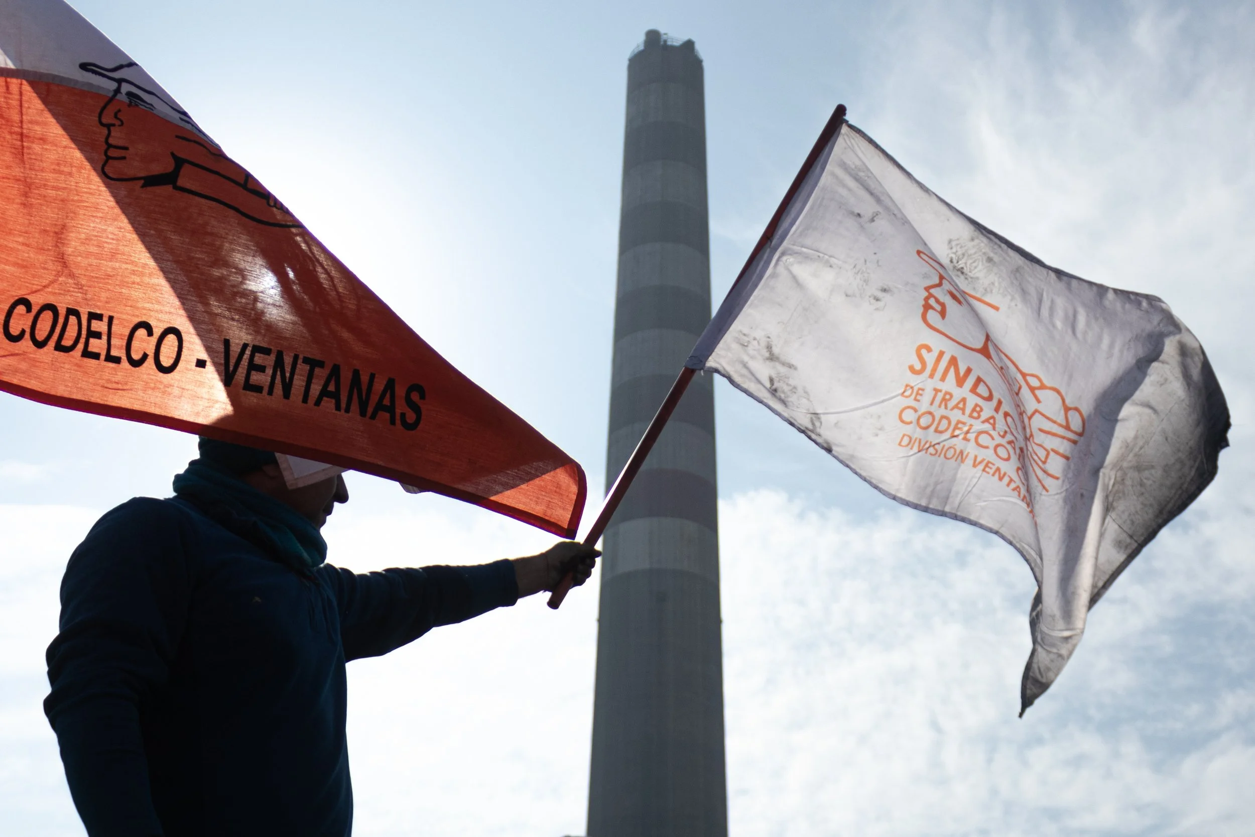 La Minuta AM: Desde las 12 de la noche, trabajadores de Codelco paralizaron sus actividades por cierre de fundición Ventanas