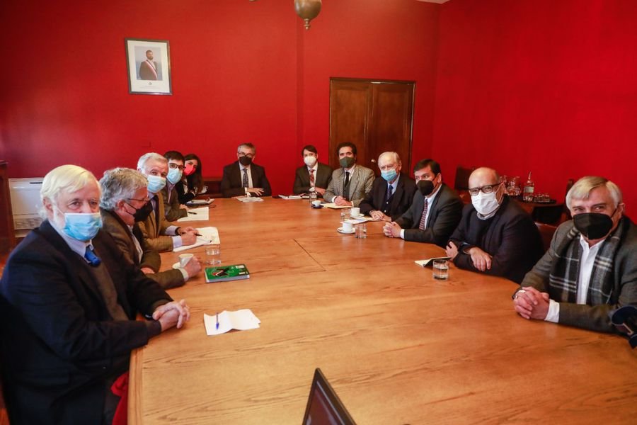 La Minuta AM: El gobierno presentará la reforma tributaria el viernes y se apronta a enfrentar su primera gran prueba de fuego en el Congreso