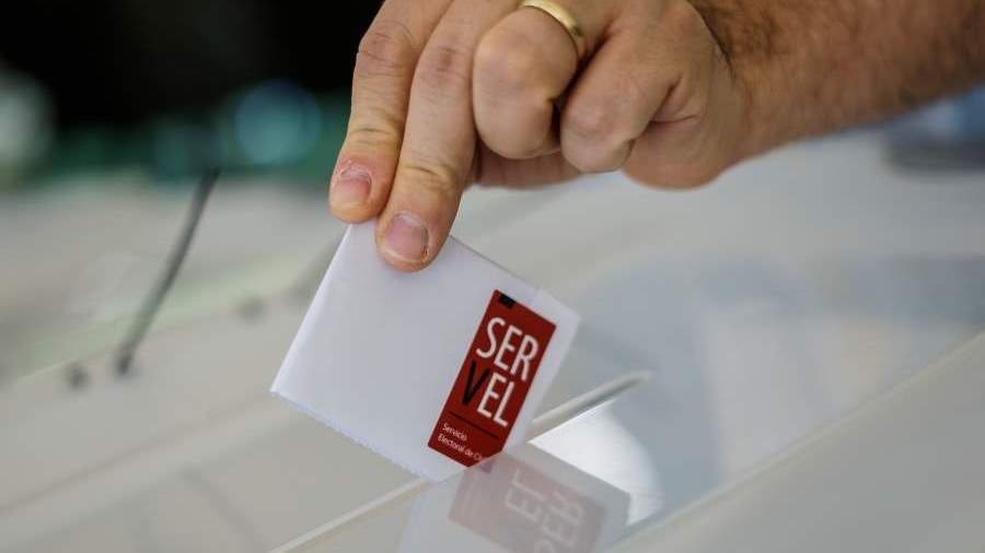 La Minuta AM: 98,3% de los aportes de personas para campañas han ido al Rechazo y sólo el 1,7% al Apruebo