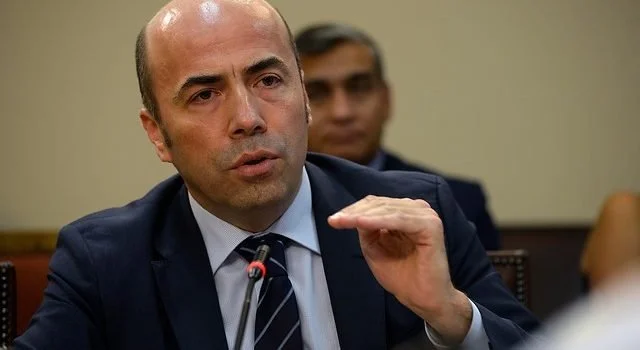 La Minuta AM: Contraloría realizará investigación especial en La Moneda por denuncias de intervencionismo