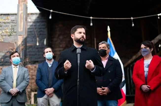 La Minuta AM: ¿Presidente y Jefe de Campaña? Las reacciones de los partidos oficialistas a la propuesta de acuerdo de reformas a la Constitución antes del plebiscito