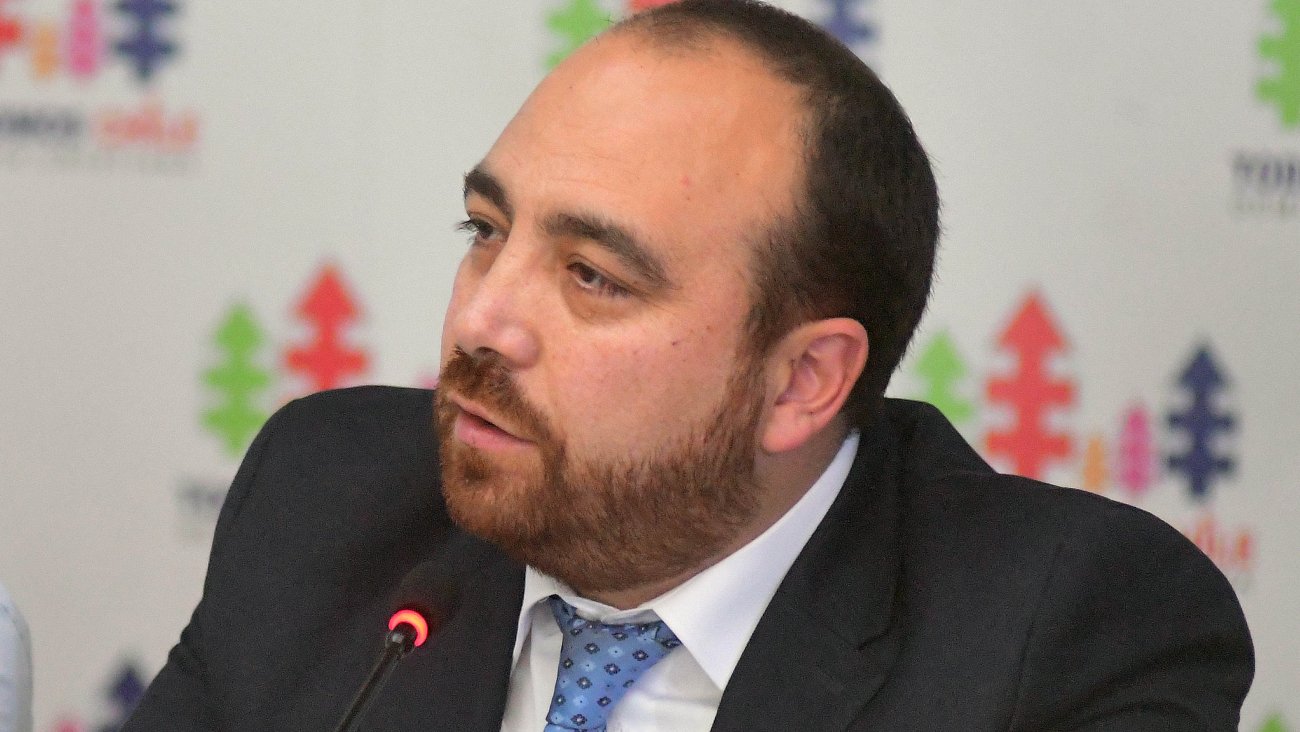 La Minuta AM: La DC se querella contra Fuad Chahín por “administración desleal” tras vender propiedades del partido sin contar con las facultades para hacerlo