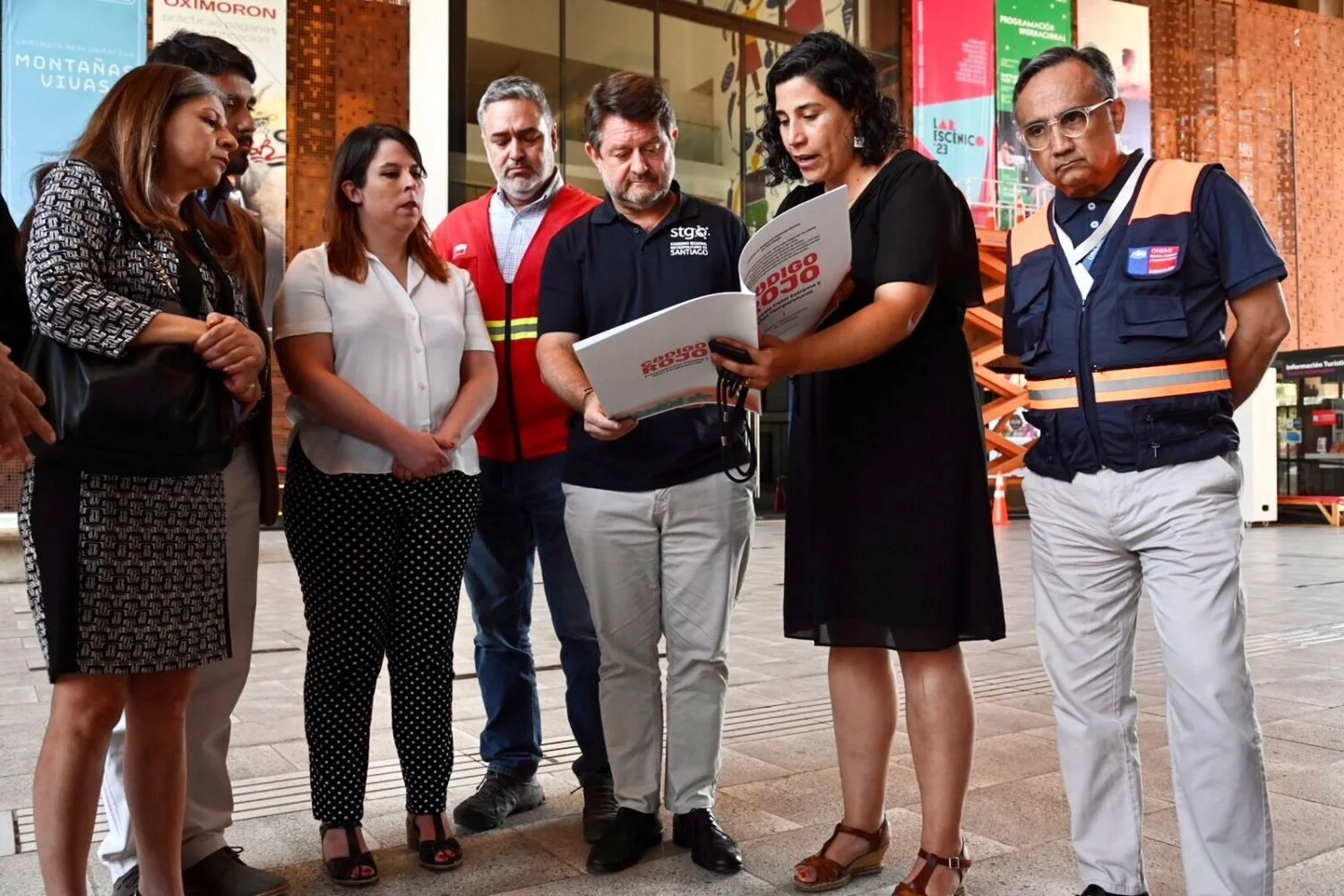 “Código Rojo”, el protocolo pionero en América Latina presentado por las autoridades para evitar muertes por calor extremo en la Región Metropolitana&nbsp;