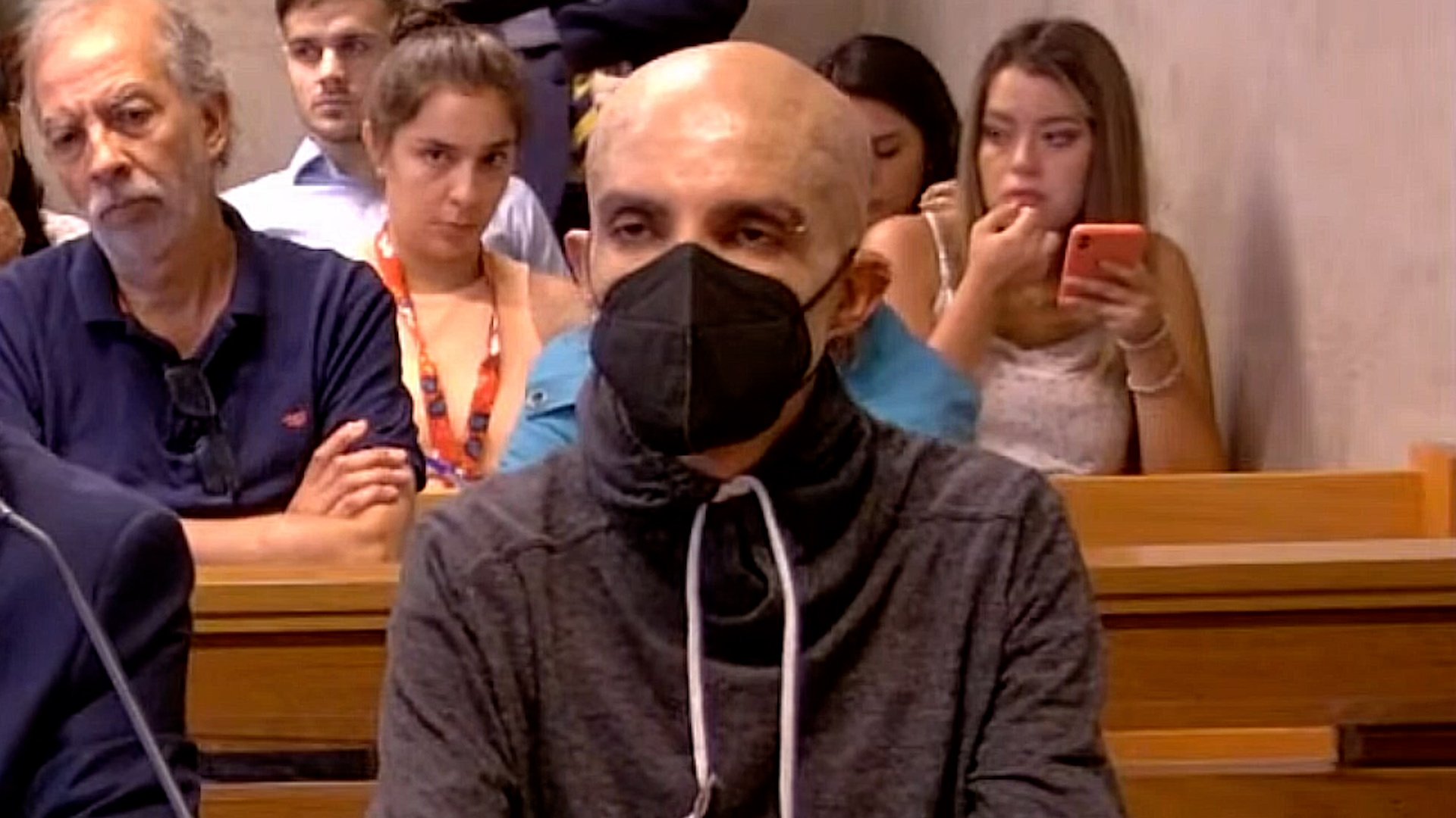 La minuta AM: Rodrigo Rojas Vade es condenado a 61 días de presidio sin cárcel y a multa de 11 UTM por delito de estafa 