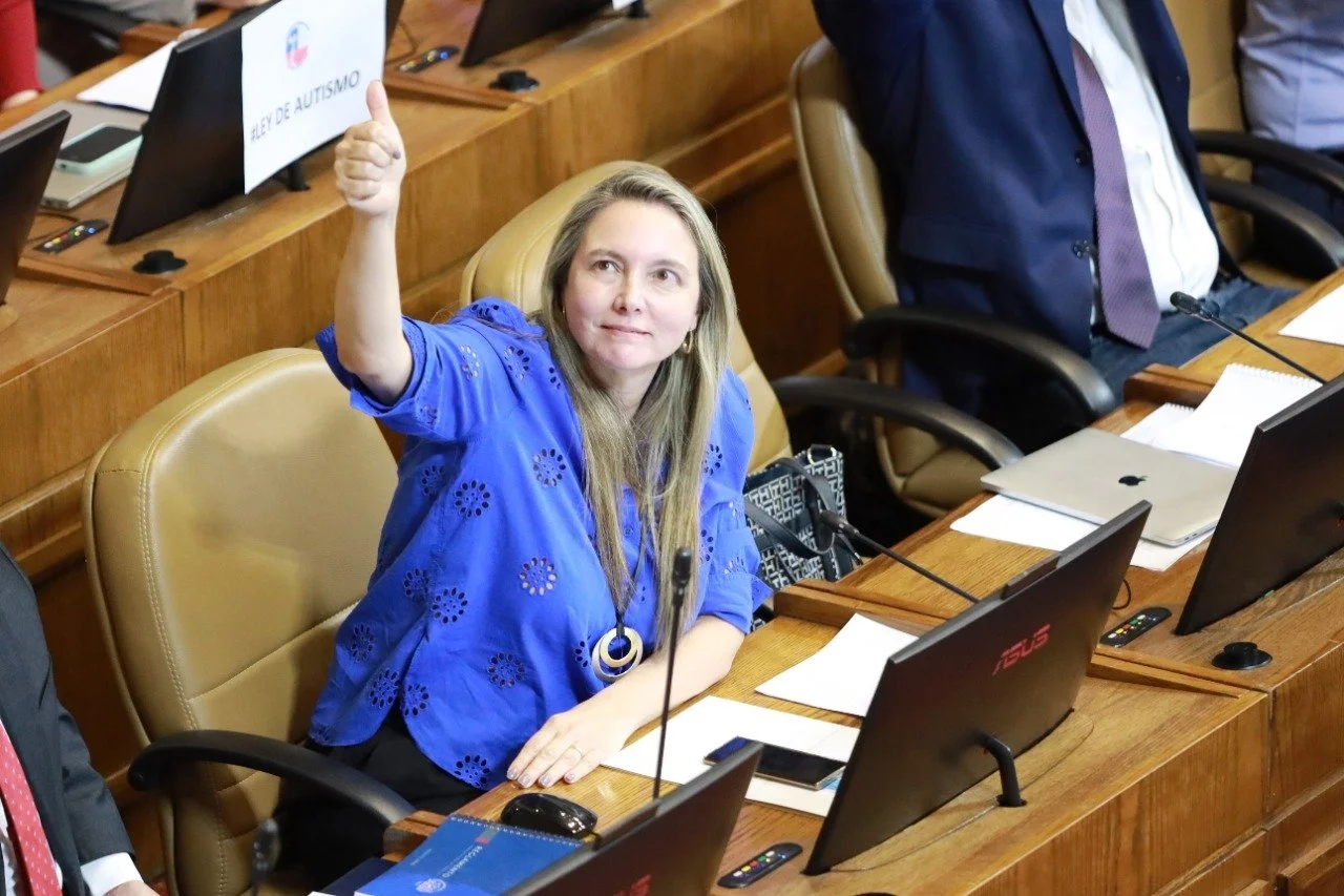 La Minuta PM: Diputada Catalina del Real renuncia a la vicepresidencia de RN: Denuncia “invisibilización absoluta” del trabajo interino con mujeres del partido