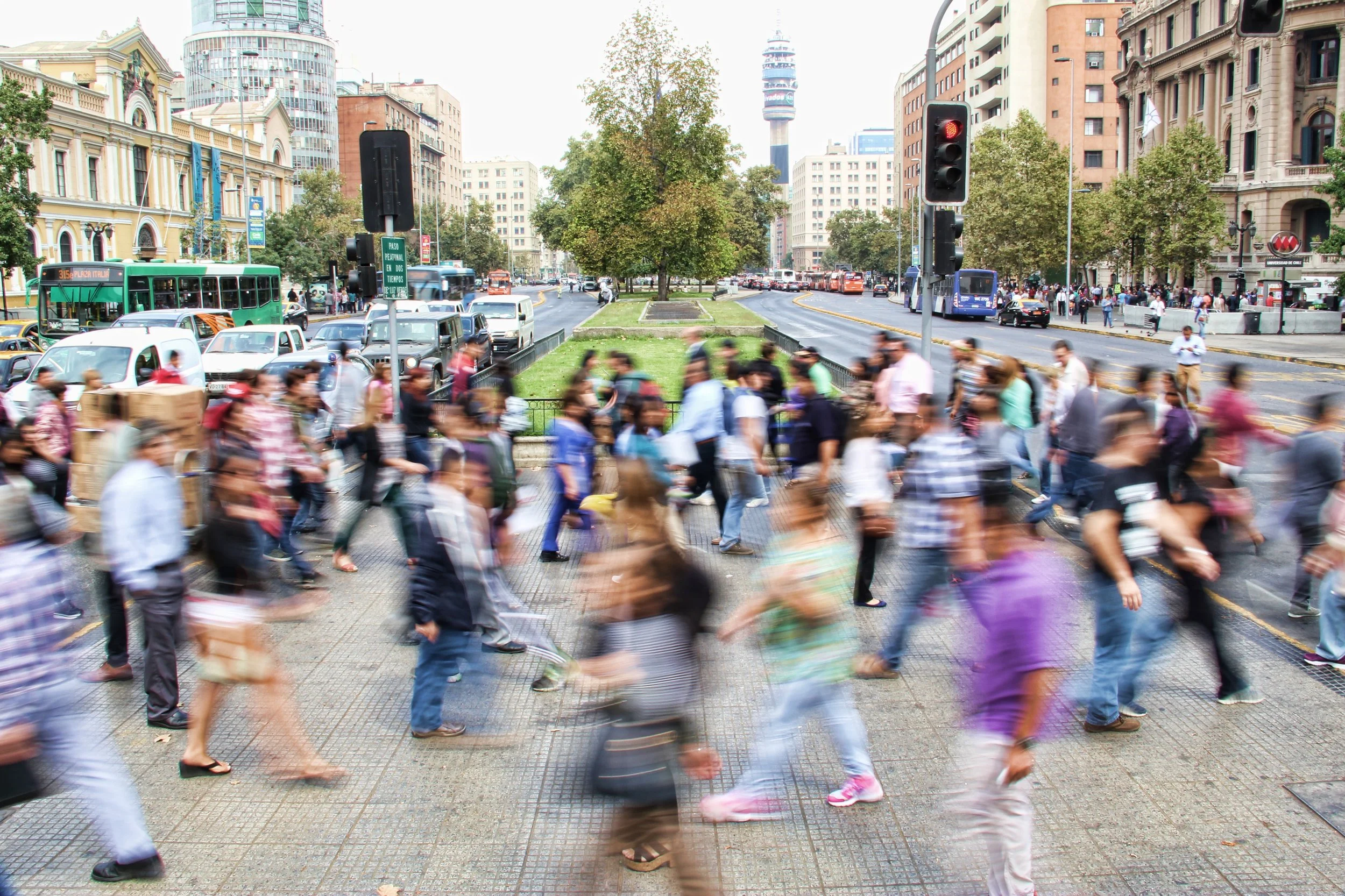 La Minuta AM: Casen 2022: Pobreza en Chile disminuye al 6,5%, marcando el mínimo histórico desde 1990