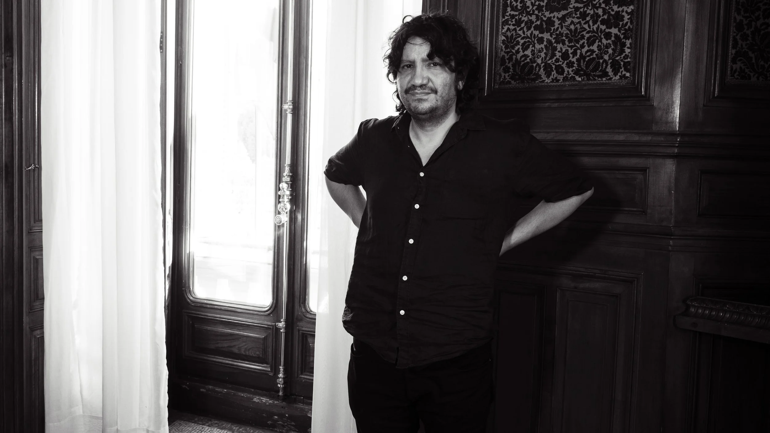 Alejandro Zambra, el primer chileno ganador del Premio Iberoamericano de Narrativa Manuel Rojas 2023