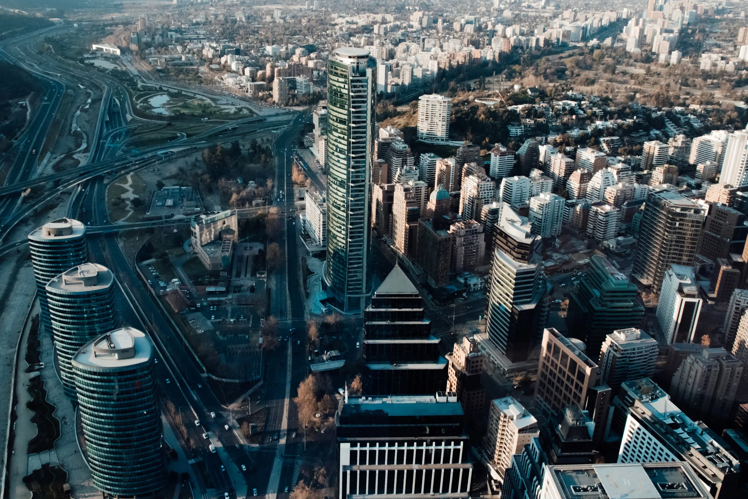 La Minuta AM: The Economist califica a Chile dentro de las diez mejores economías del mundo