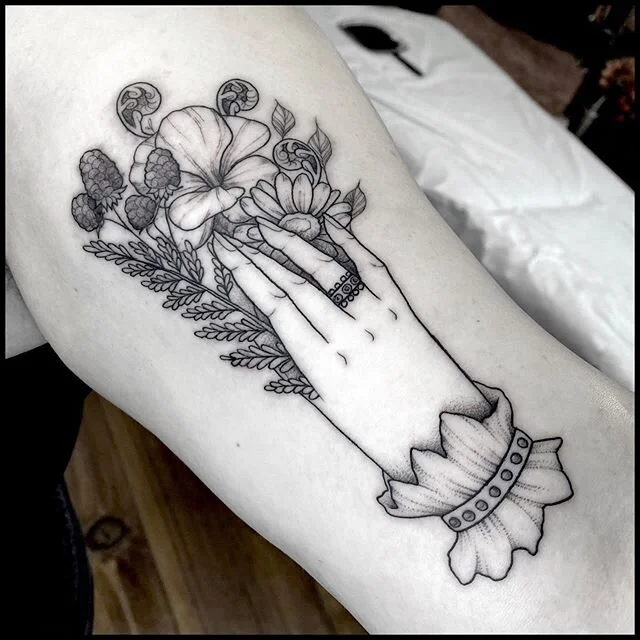 victorian mourning hand from last night 💙