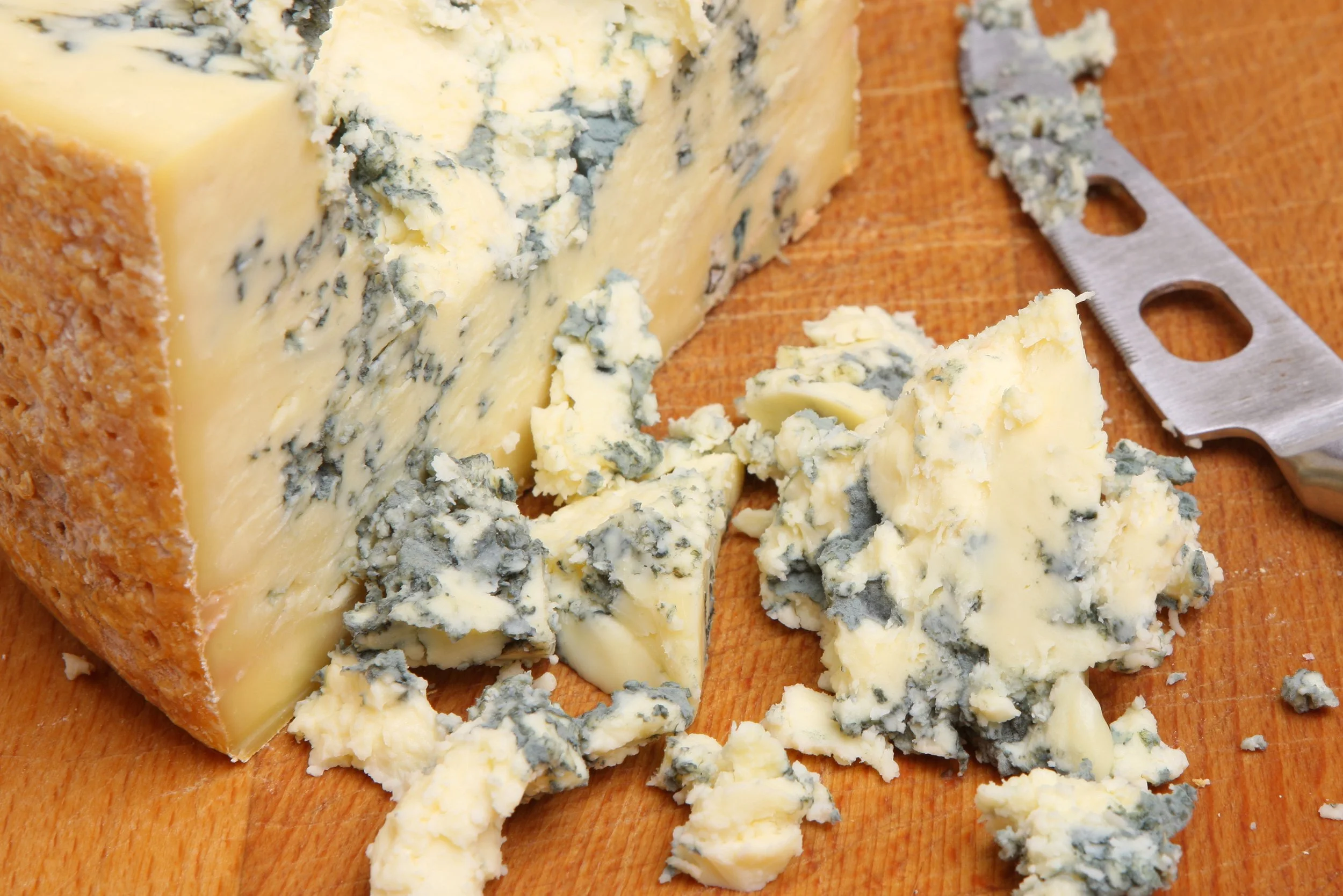 Beyond Cheddar - Understanding England's Glorious Cheese History.
