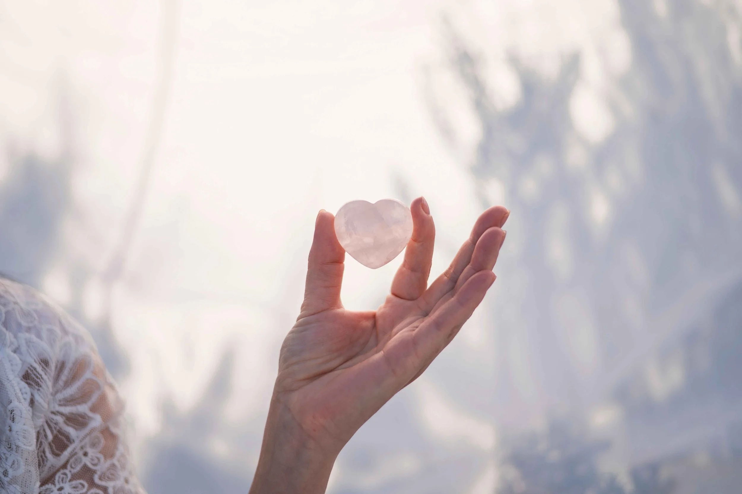 Amera Rose | Spiritual Coach, Midwife, Reiki Master & Intuitive Energy Healer | Soulful Mama Journey - Holistic Support and Guidance for Women on their Journey into Conscious Pregnancy, Birth & Motherhood.