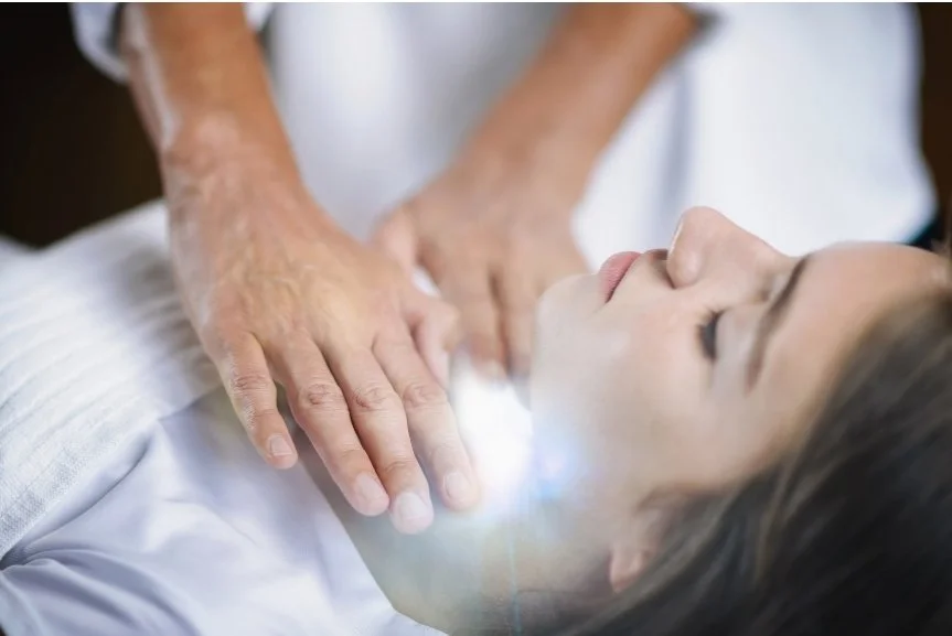 Amera Rose | Spiritual Coach, Midwife, Reiki Master & Intuitive Energy Healer | Soulful Mama Journey - Holistic Support and Guidance for Women on their Journey into Conscious Pregnancy, Birth & Motherhood.