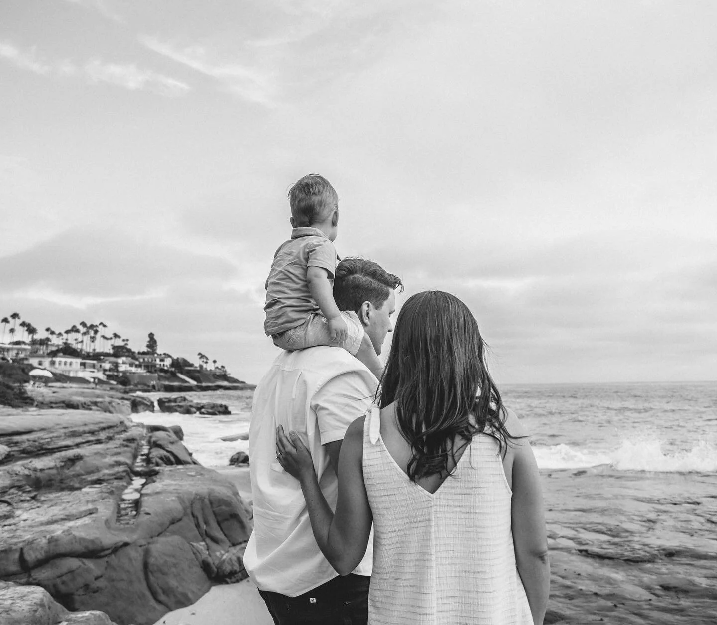 This was always one of my favorite spots to shoot at in San Diego. Now you can catch me wandering in the mountains finding new spots in Colorado! 
.
.
.
.
#familyphotographer #denverphotographer #familyphotography #coloradofamilyphotographer #denverf