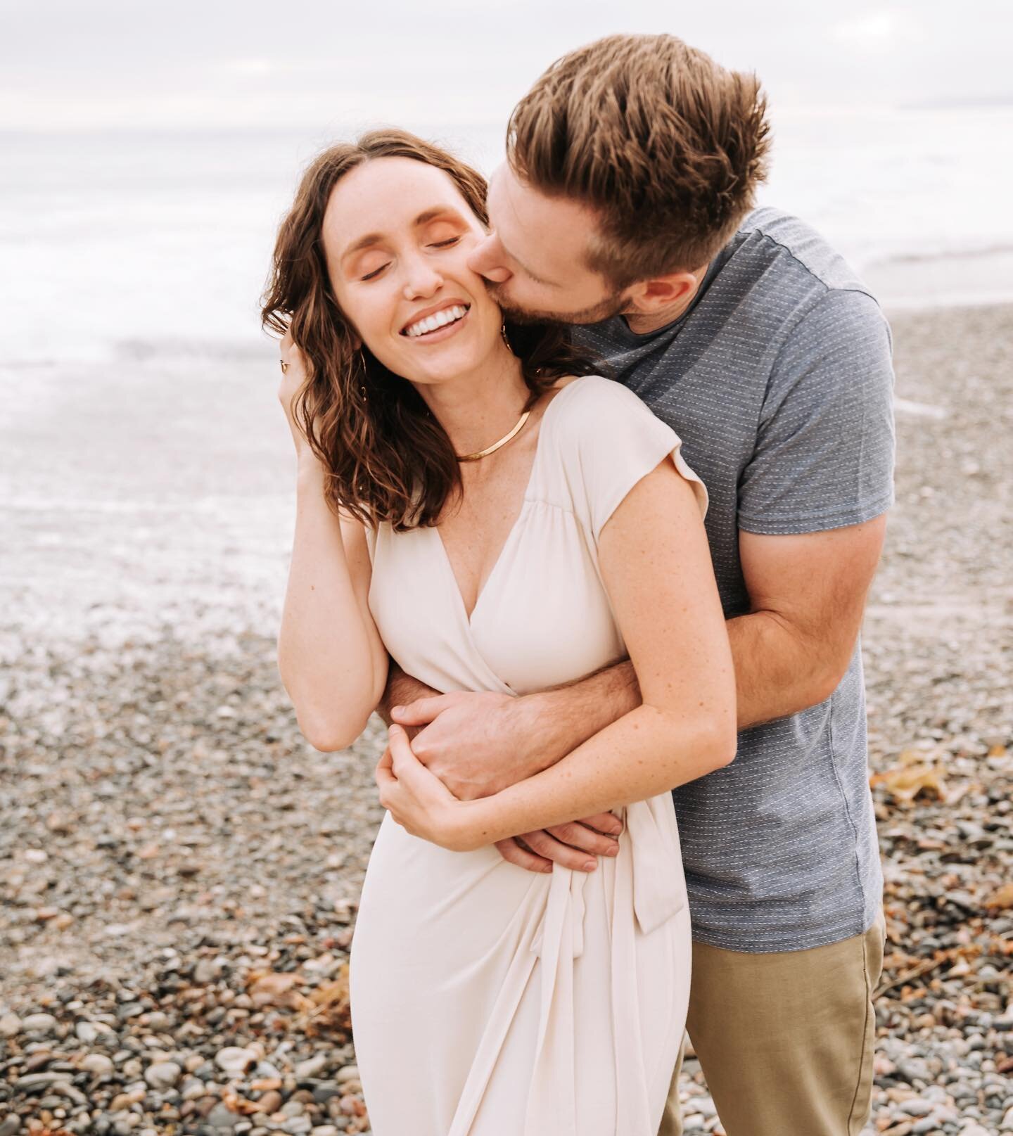 With this warmer weather I&rsquo;m getting excited for all the beautiful family sessions and engagements coming up! 
✨ 
Since we are new to Colorado, I am doing some special pricing! Book a shoot in the month of May to receive 20% off!
✨
Send a messa