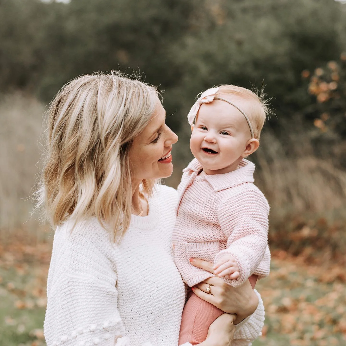 Motherhood sessions are always so magical! ✨
Meanwhile I&rsquo;m so excited to explore the Colorado mountains this weekend for more beautiful shoot locations!
.
.
.
.
#familyphotographer #coloradofamilyphotographer #boulderphotographer #denverphotogr