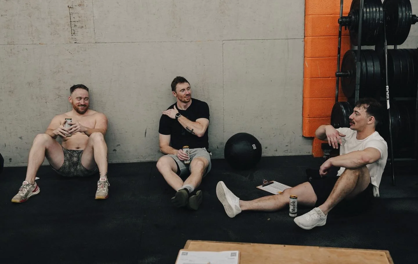 Lot of grimacing, some beers, some smiles. Welcome to crossfit 🤗