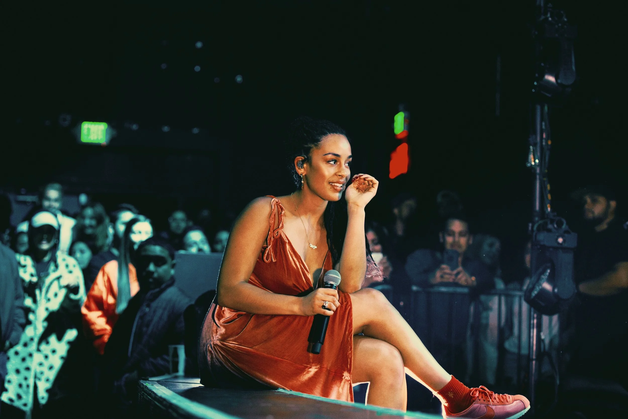 Jorja Smith 3.jpg