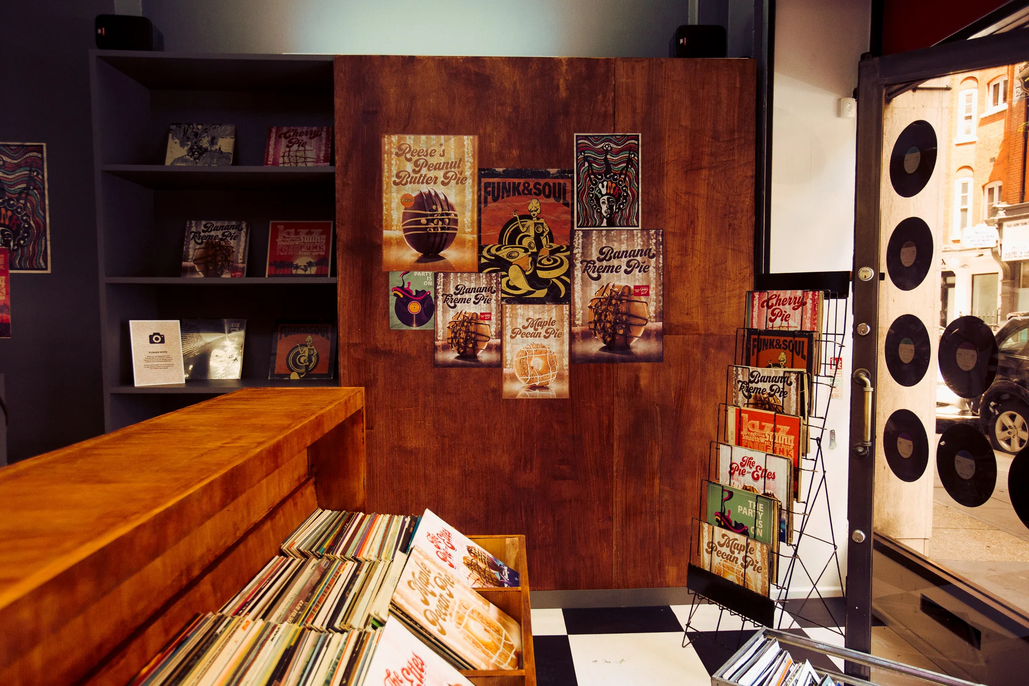 Krispy Kreme - Doughtown-3.jpg