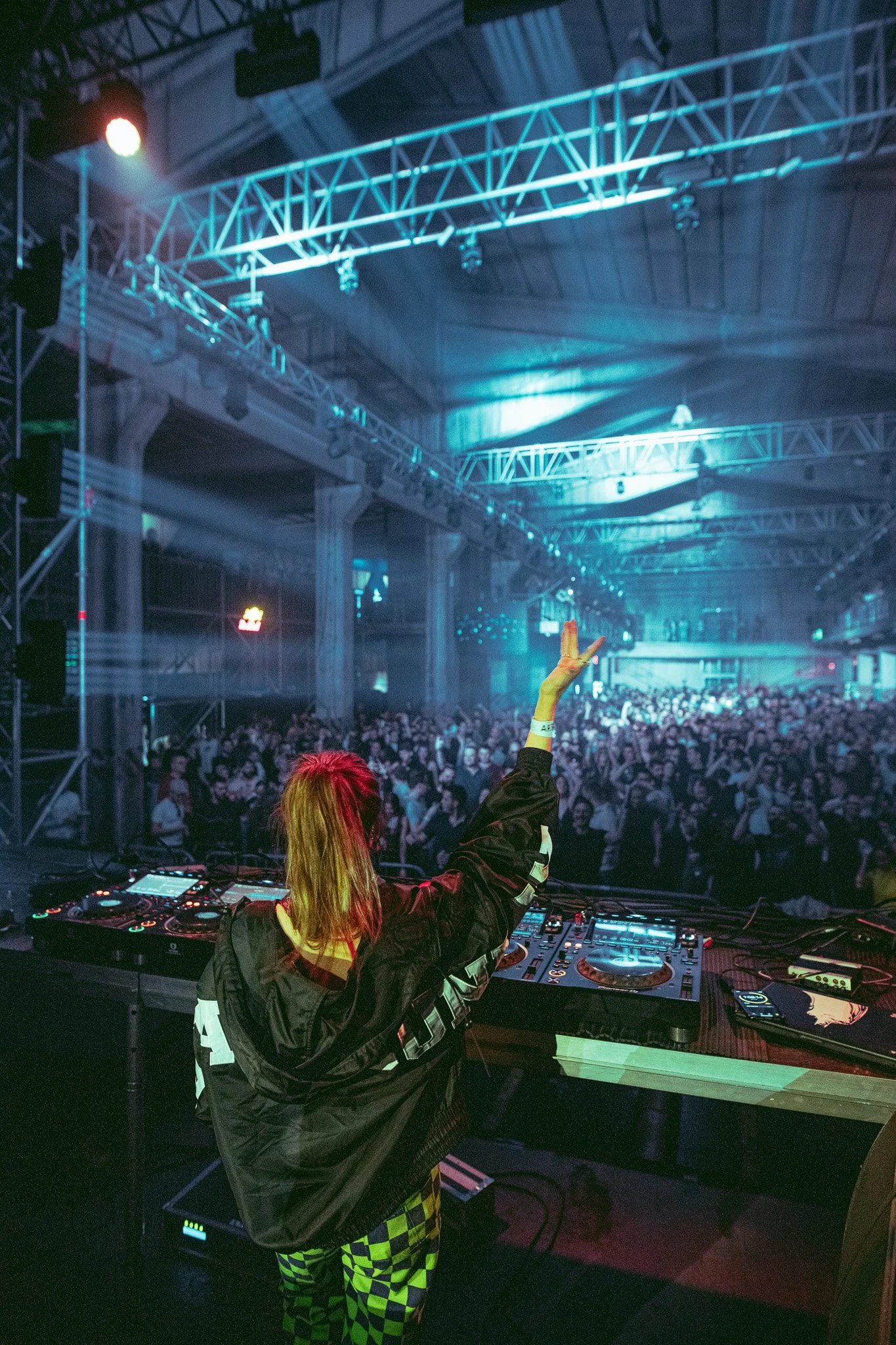 Live - Web LR-29.jpg