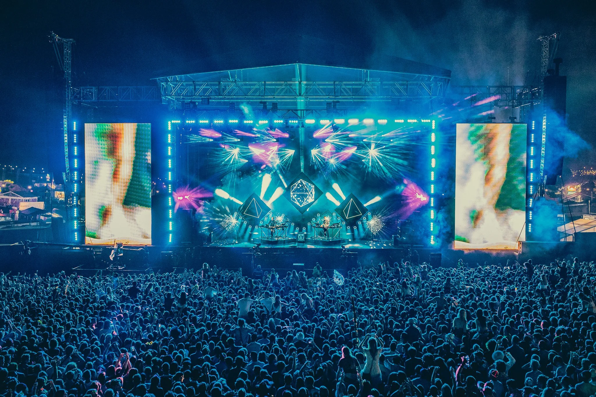 Live Re Exports Web LR-1.jpg