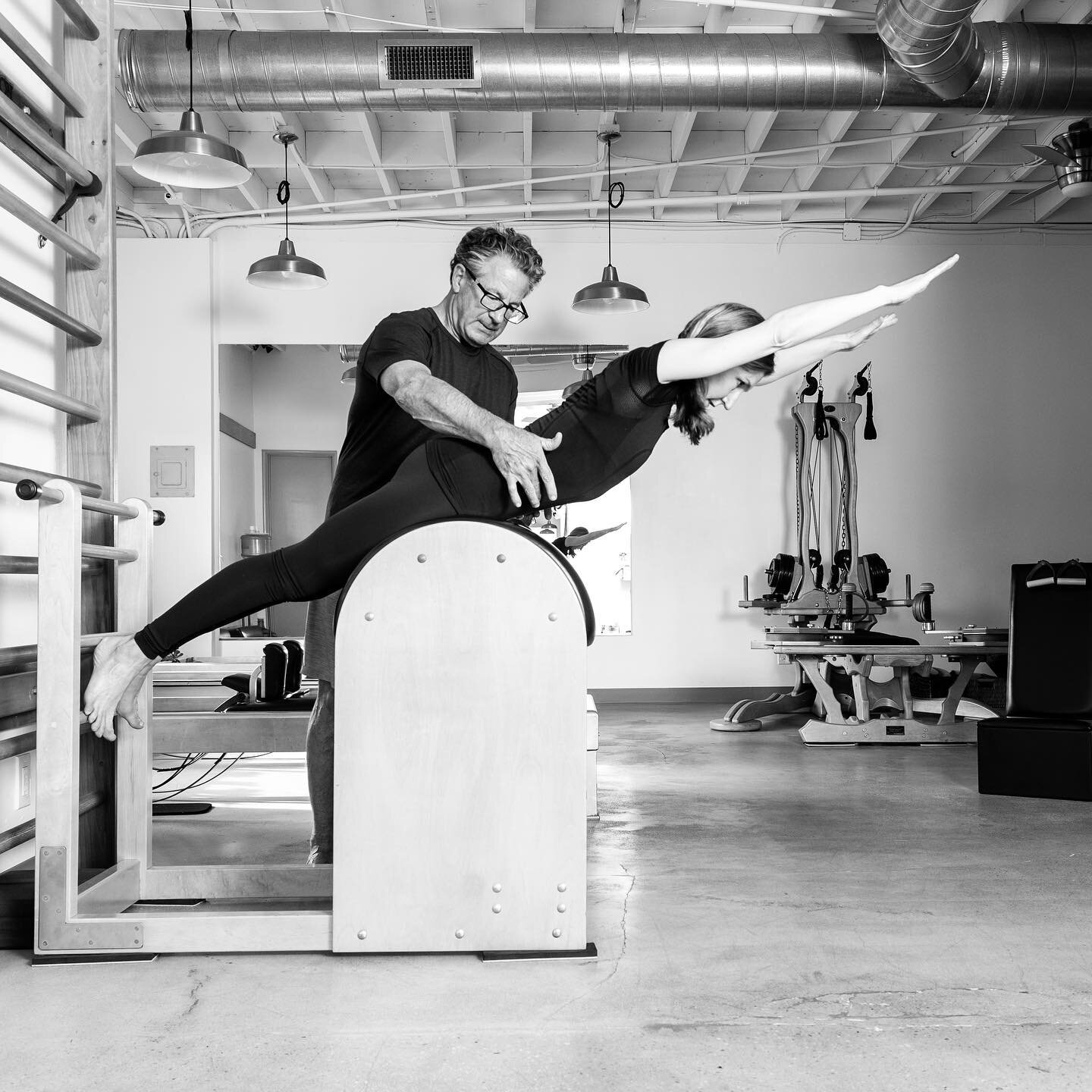 &ldquo;The art of teaching is the art of assisting discovery.&rdquo;
Mark Van Doren

.
.
.
.
.
. 📸@laurenavilaphotography
.
.
.
.
#classicalpilates #pilatesmom #GYROTONIC&reg; #GYROKINESIS&reg; #gyrotoniclife #longbeach #naples #belmontshore #fitnes