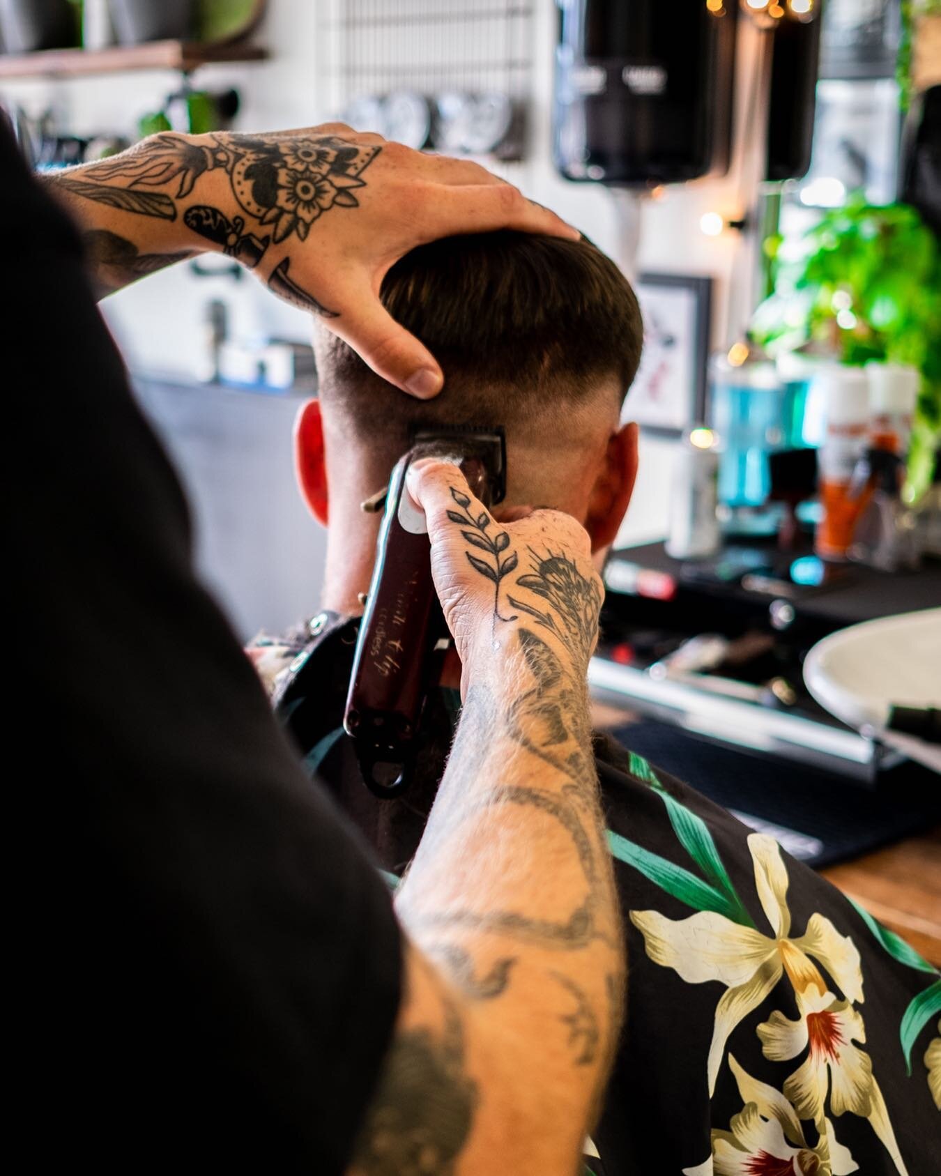 Another month bites the dust! July here we go! 
.
Who hasn&rsquo;t had their summer haircut yet?! 
Last minute spaces available this afternoon with @ollie_harris_cargobarbers
.
.
.
#barber #barberpost #ukbarber #wahl #instabarber #cornwall #newquay #