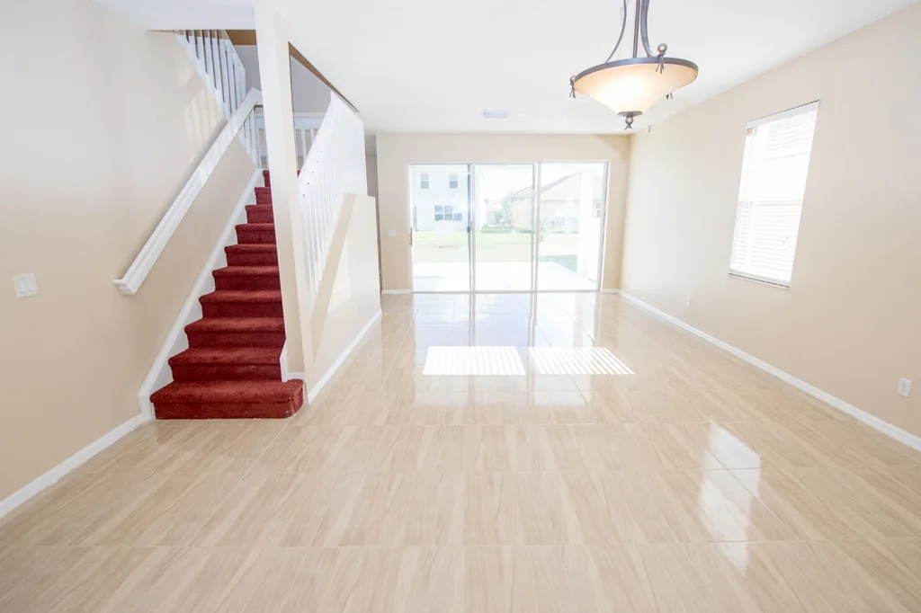 Real Estate 12.jpg