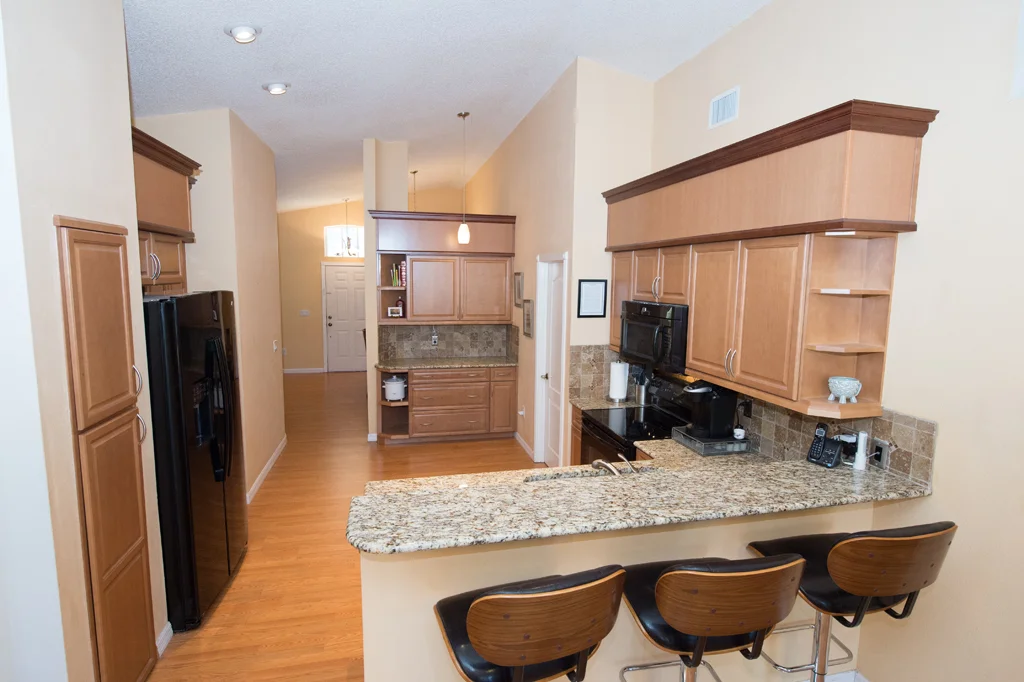 Real Estate 24.jpg