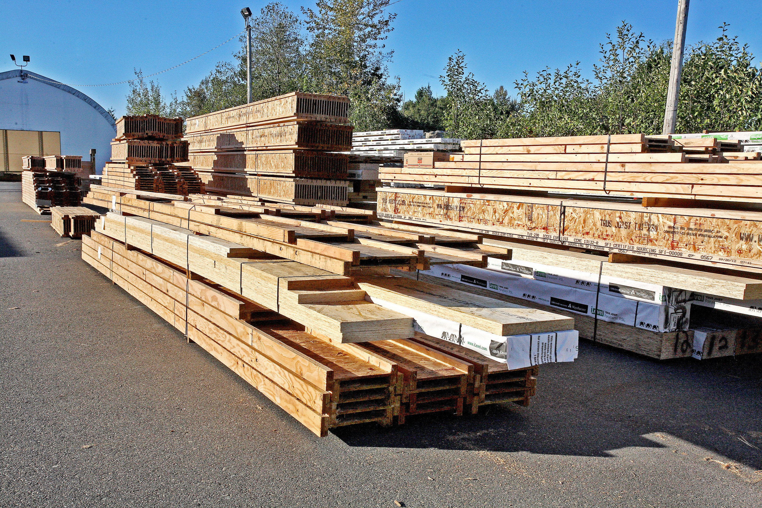 Country-Lumber-Engineered-Wood.jpg