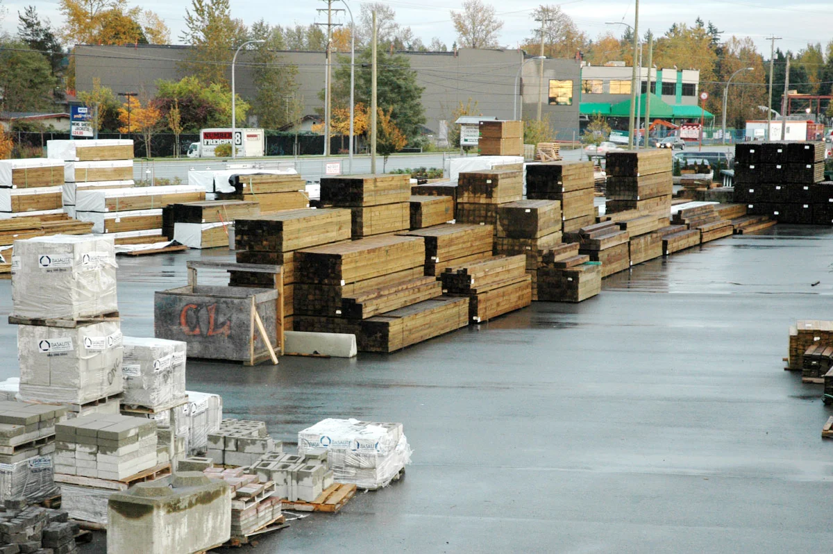 Country-Lumber-Broad-Selection-Lumber.jpg