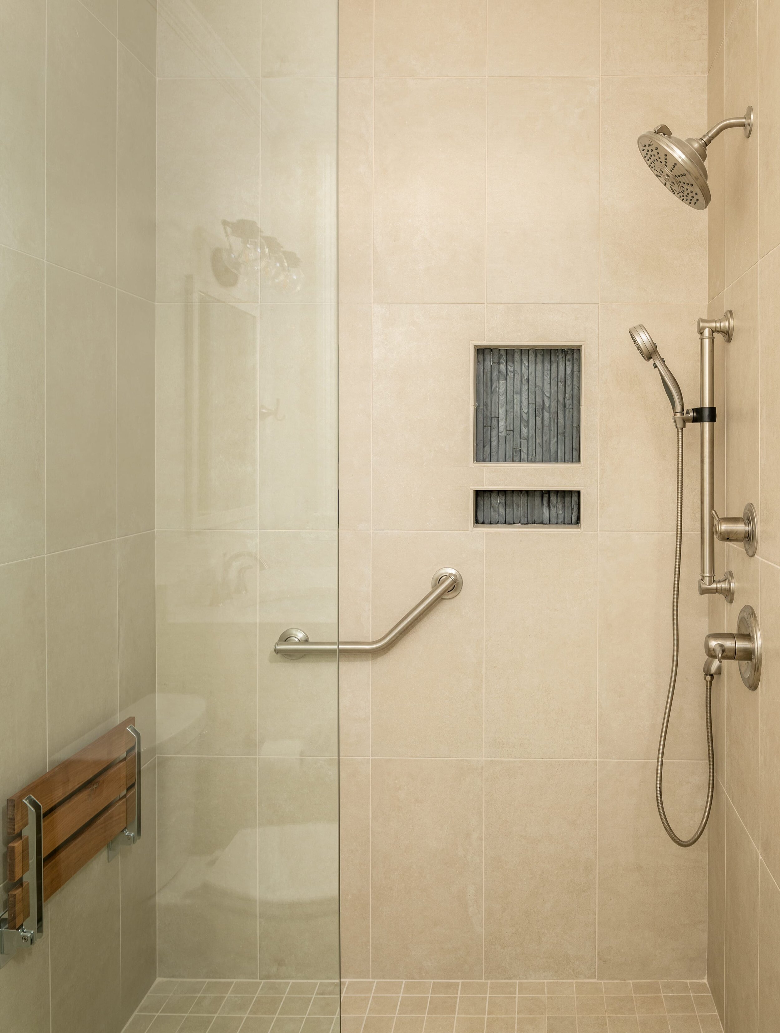Bathroom-2-shower-HodgeDesignandRemodeling.jpg