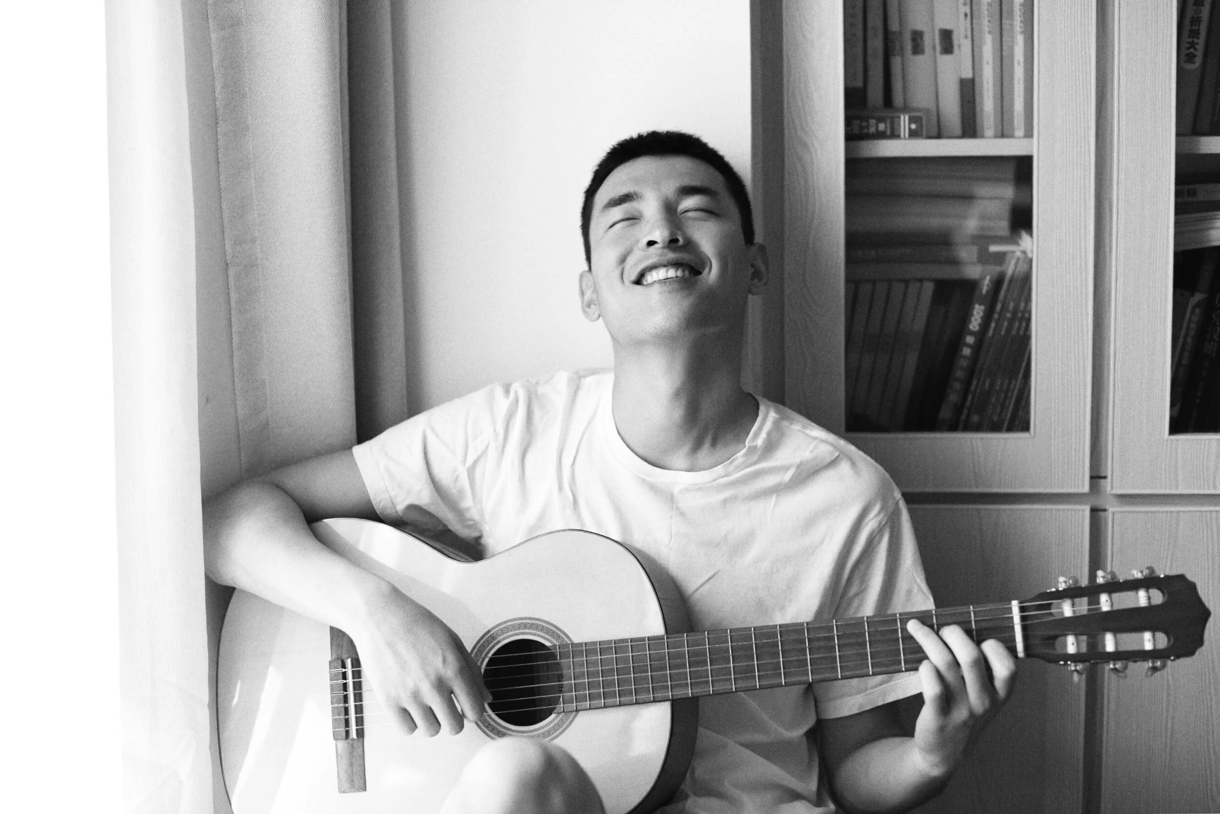 August Meeting: Art and Music Therapy at The Notes Listening Room 