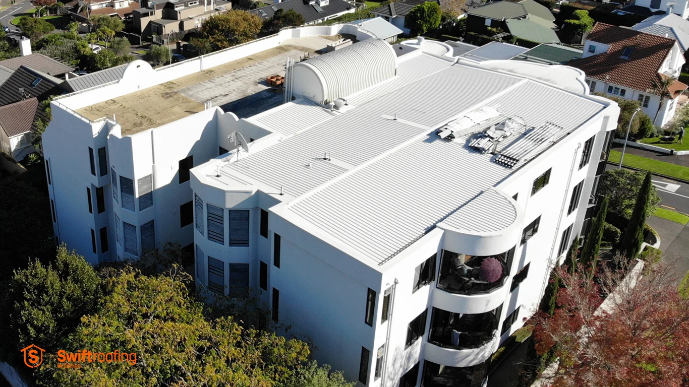 SwiftRoofing_DJI_0428_1366x768_web.jpg