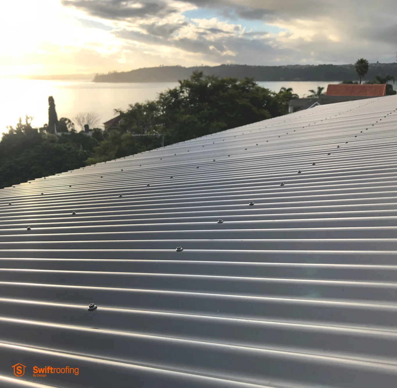 SwiftRoofing_IMG_2648_1366x1366_web.jpg