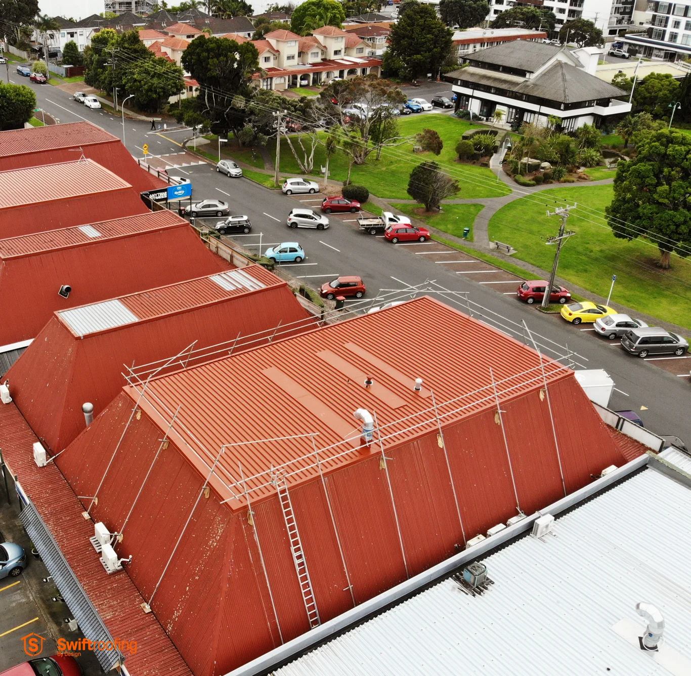 SwiftRoofing_DJI_2302_1366x1366_web.jpg