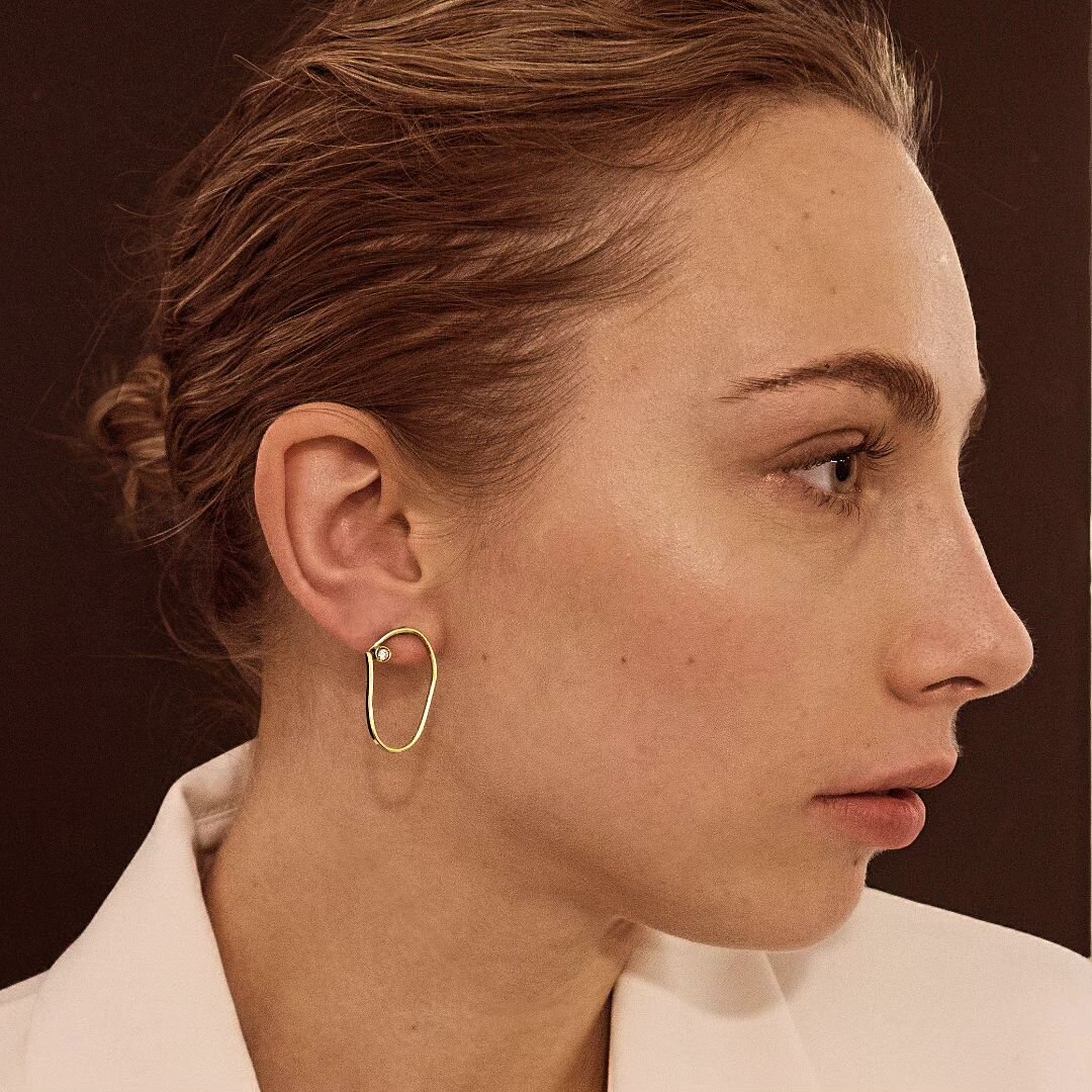 Our Tulip earring #VERAKLAU 
.
.
.
.
.
.
.
.
.
#veraklau #jewelry  #gold #earrings