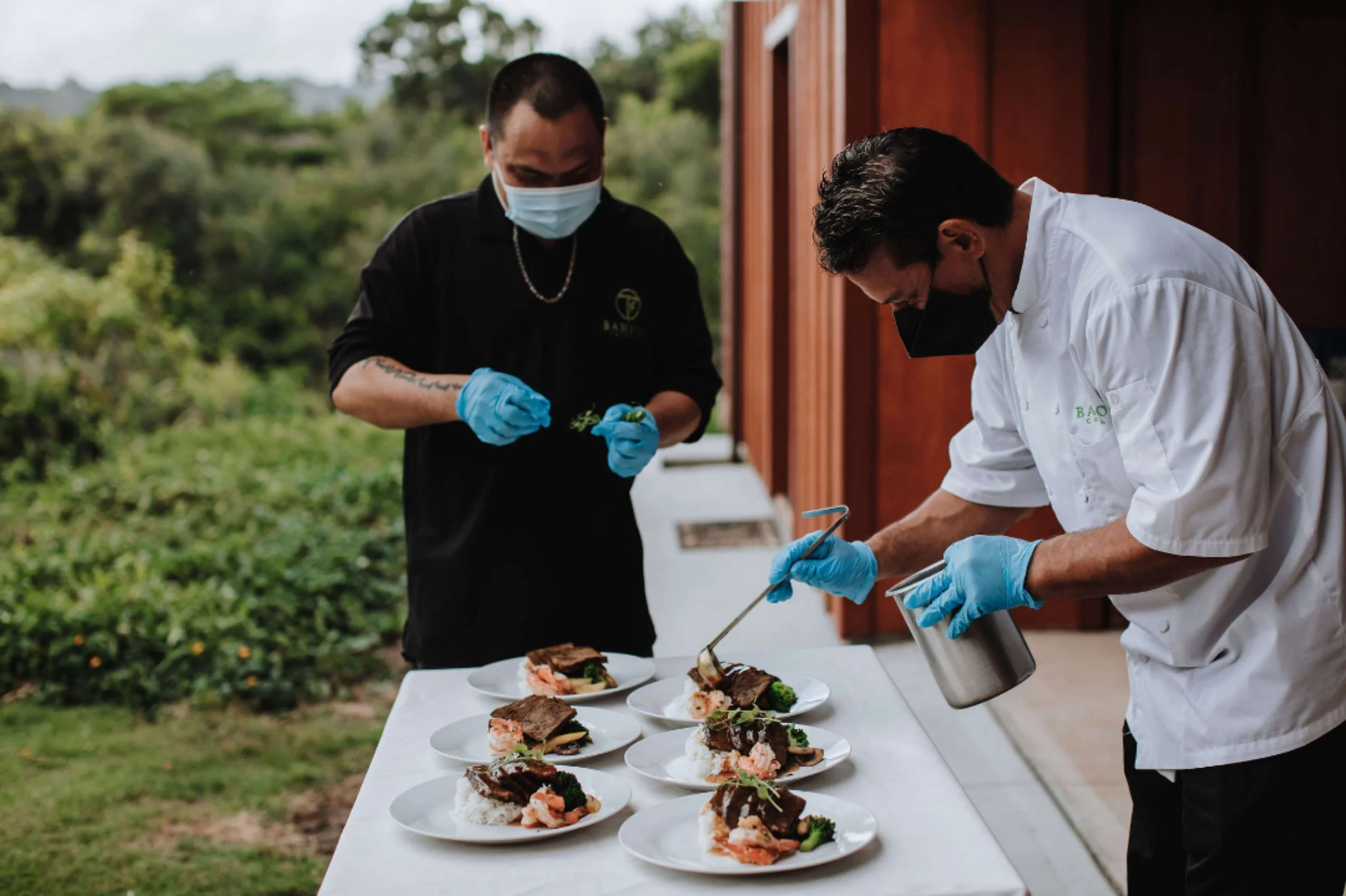 Blog written by Hawaii Vista Weddings: Tips for Finding the Right Caterer for Your Wedding in Hawaii