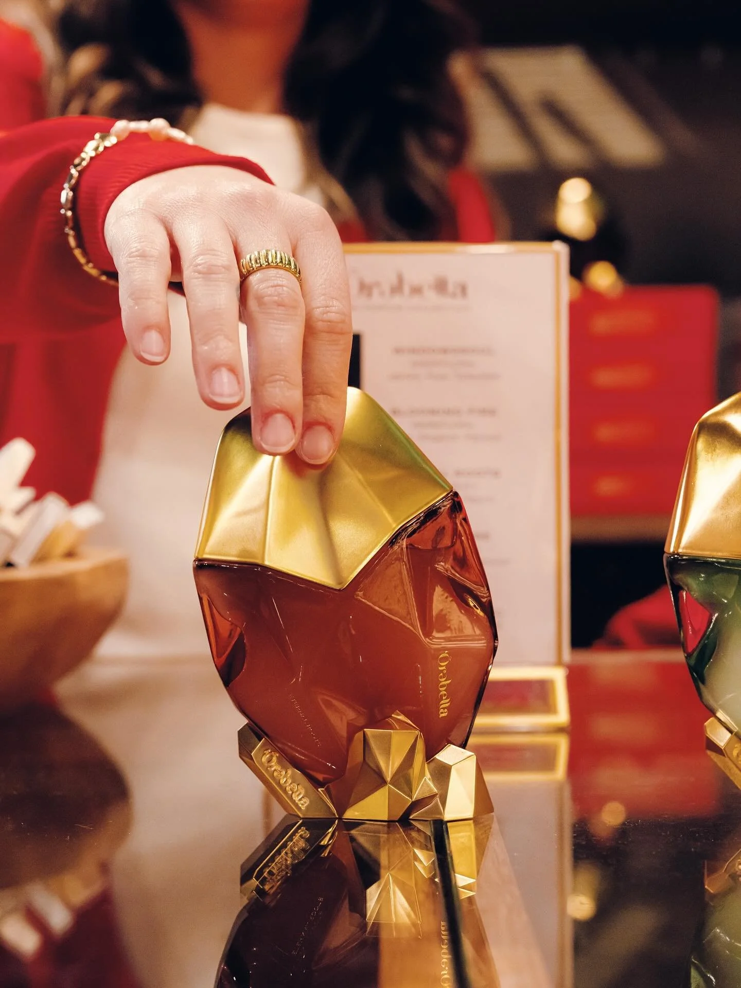 More than fragrance, an experience. 

#orebella #eventdesign #Dallassocial #fragance