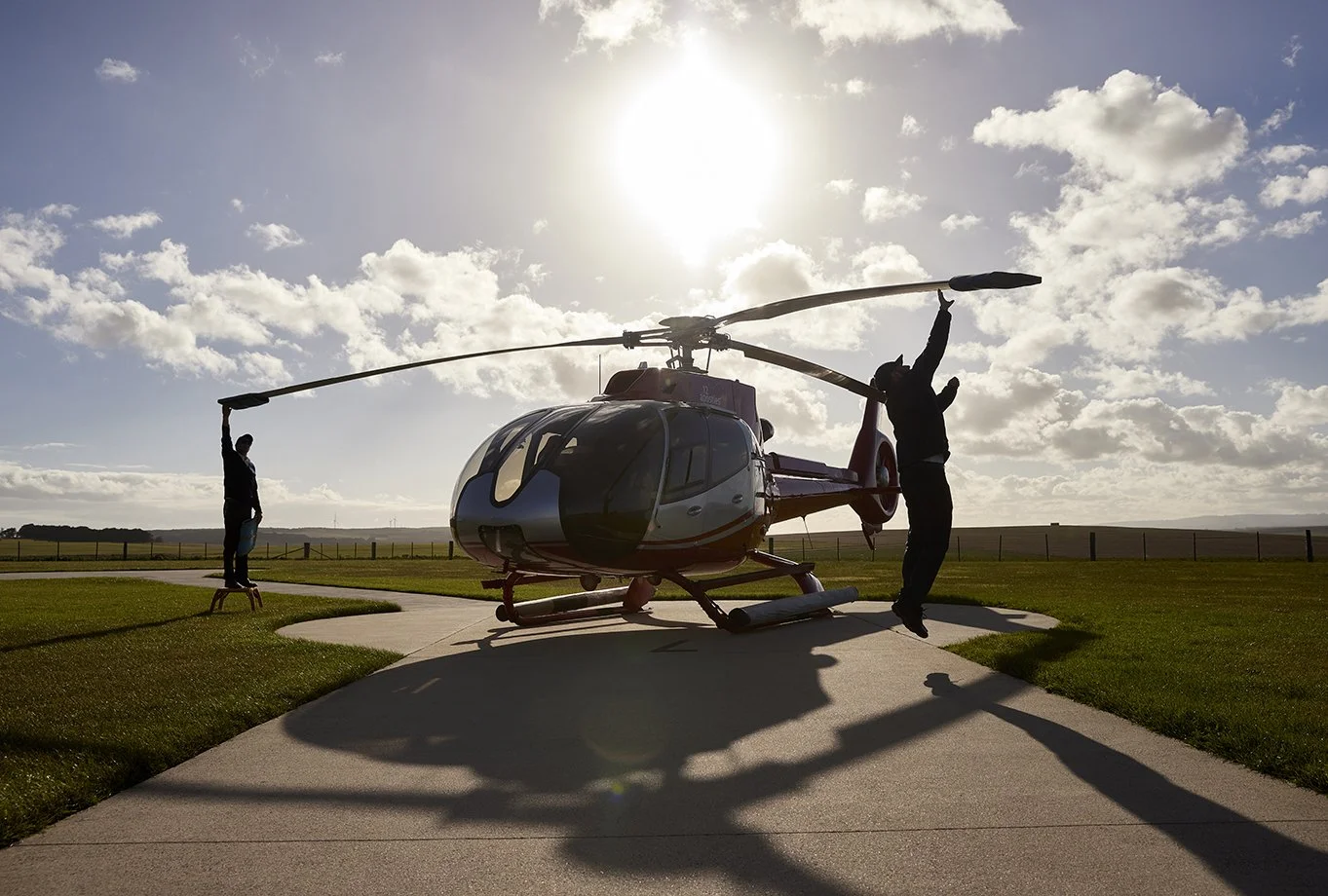 12ApostlesHelicopters_02.jpg