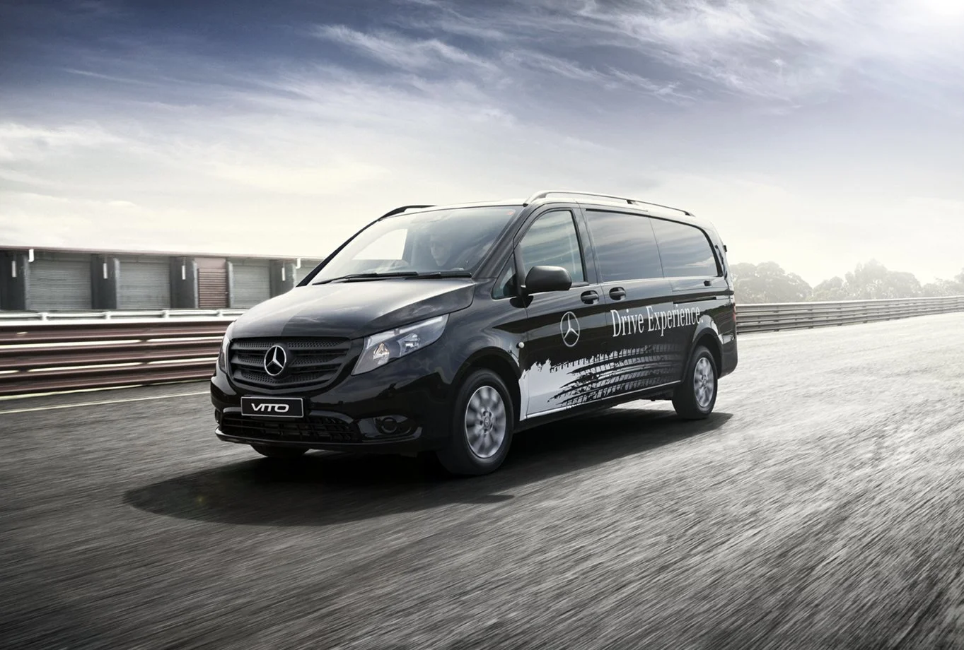 MercedesBenzVans_03.jpg