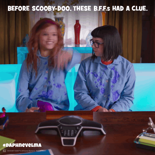 1527015951-DaphneAndVelma_BestOfDaphneAndVelma_2_V5_BAT.gif