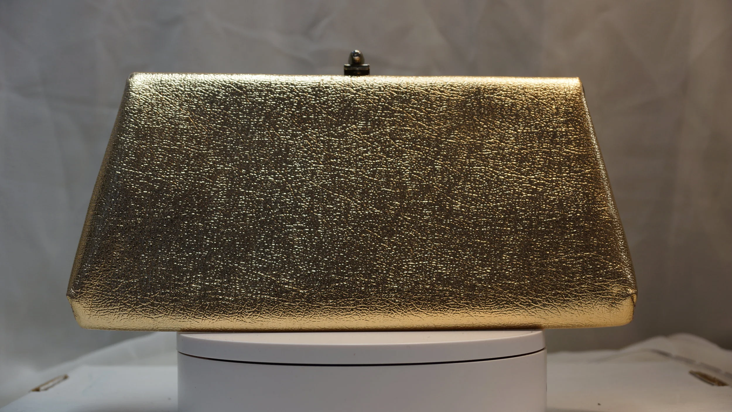 No Name - Women's Clutch Purse - Gold