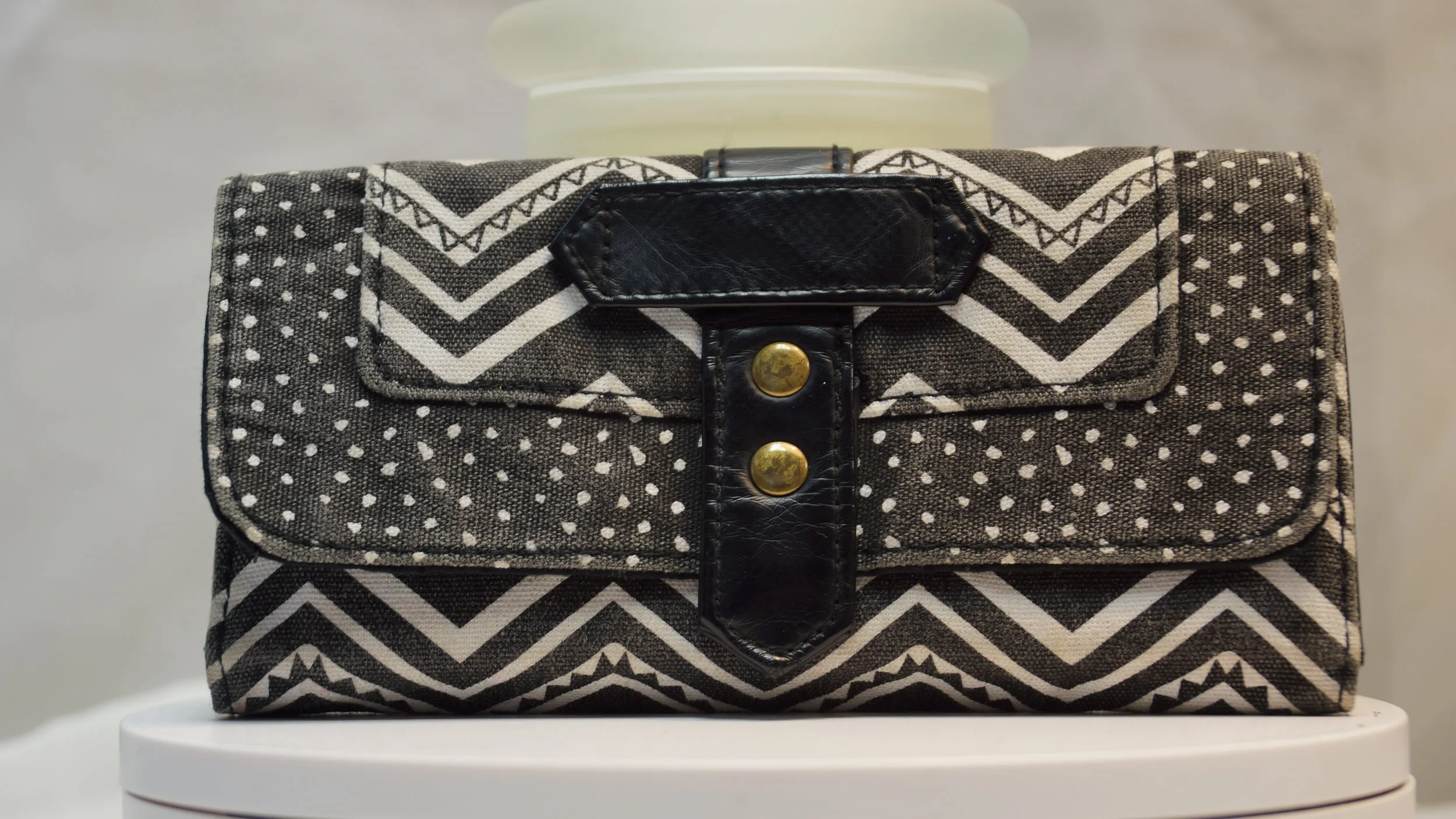 No Name - Women's Clutch Purse - Greys