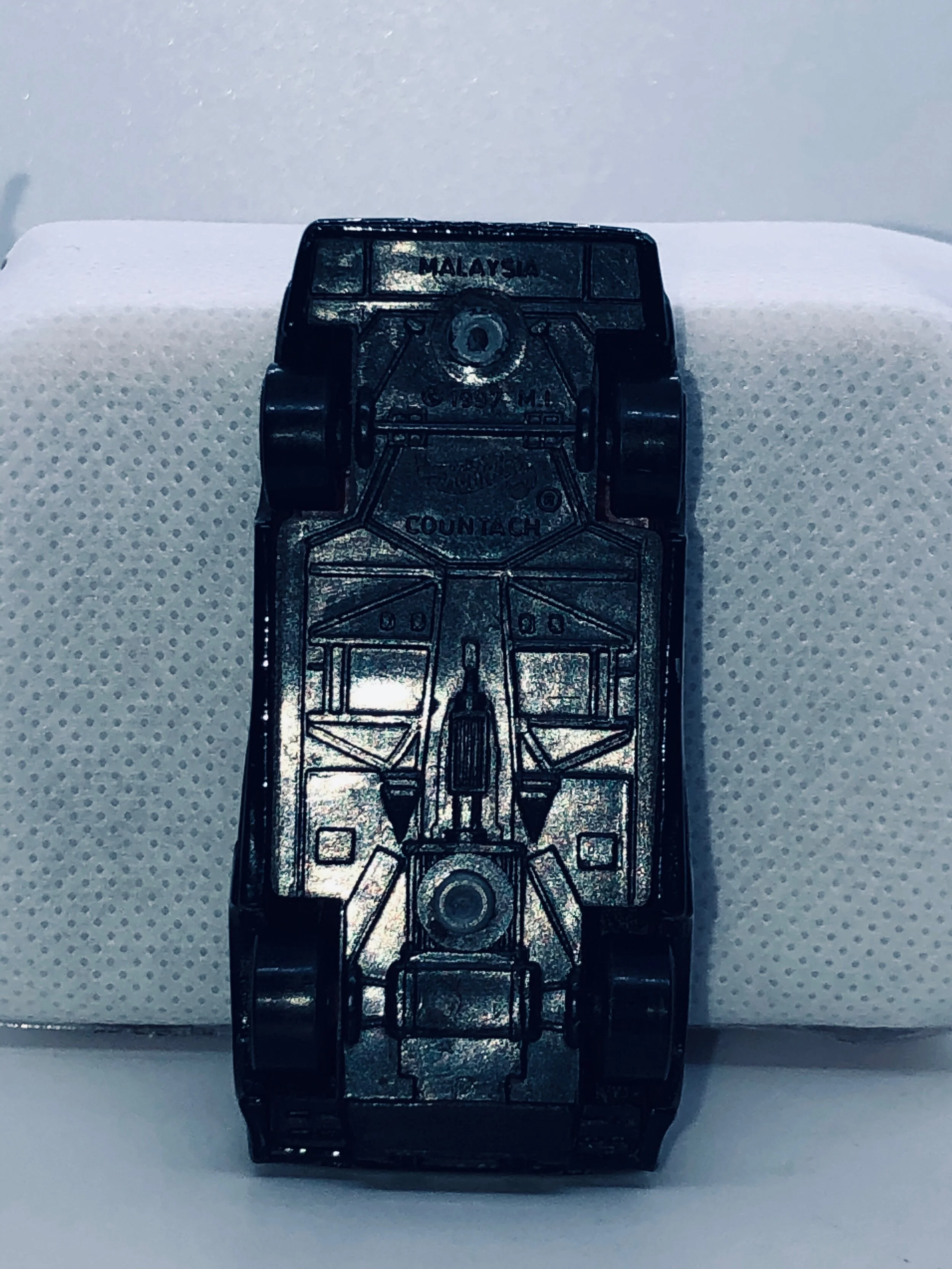 1997 Hot Wheels Lamborghini Countach Black 