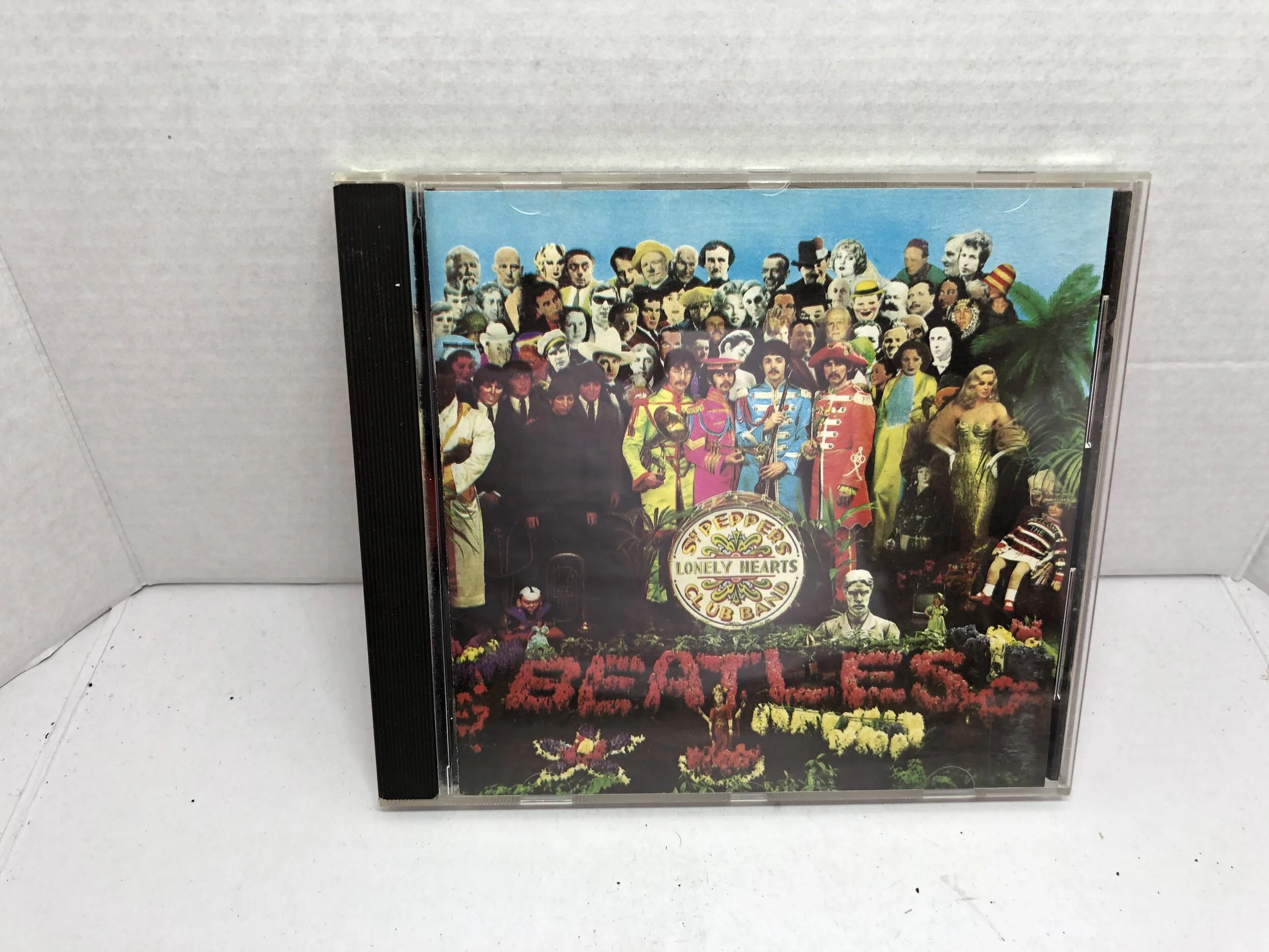 The Beatles - Sgt. Pepper's Lonely Hearts Club Band