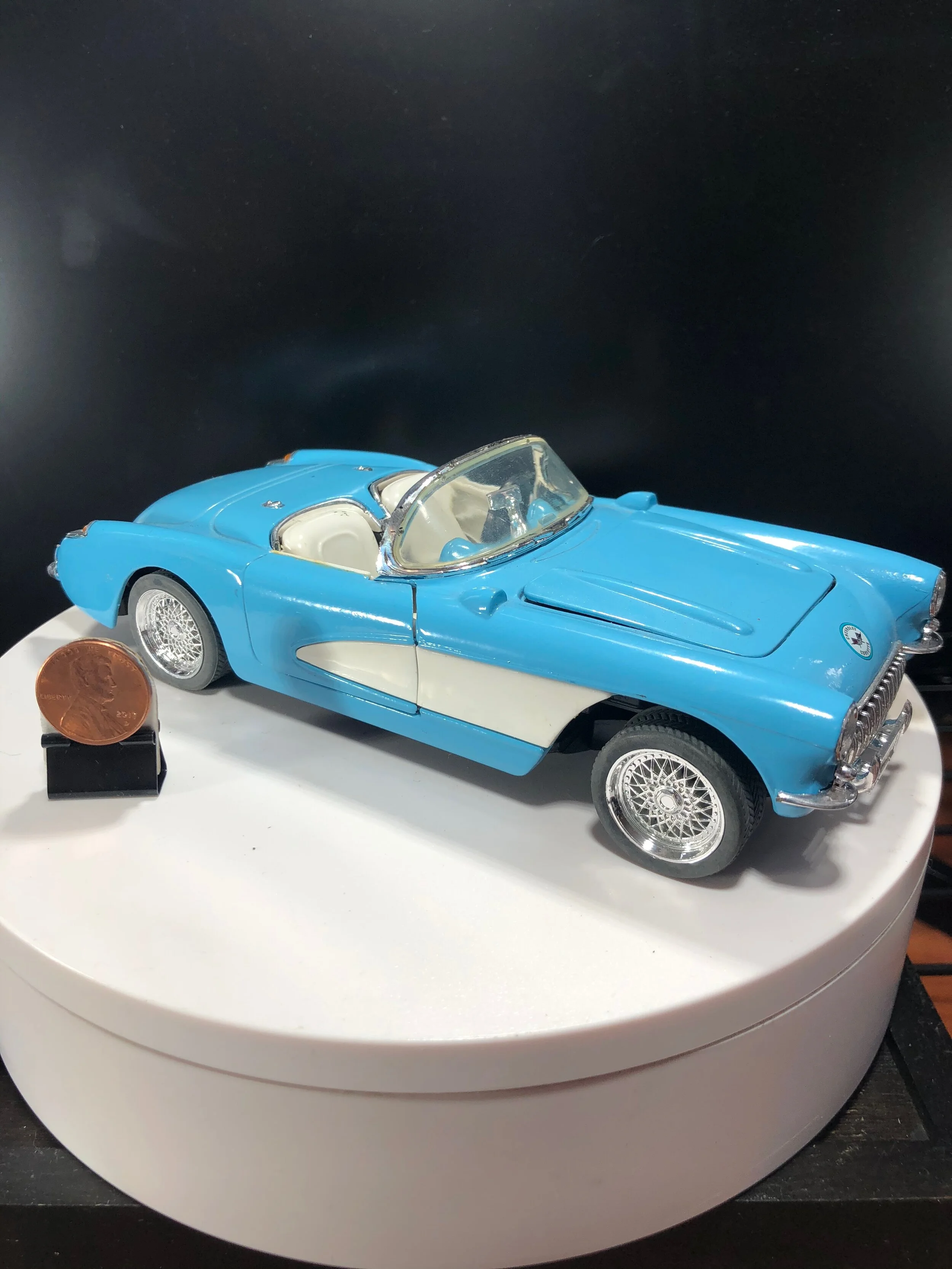 1957 Corvette 1:18 Scale Diecast Model, Blue ...