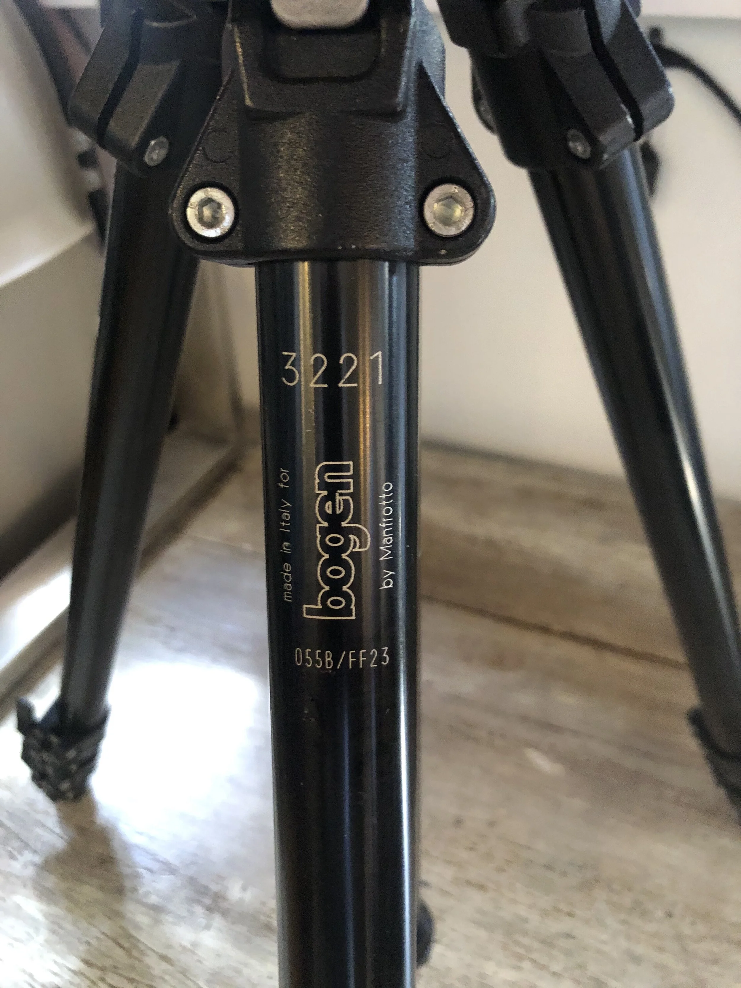Bogen 3221 Camera Tripod